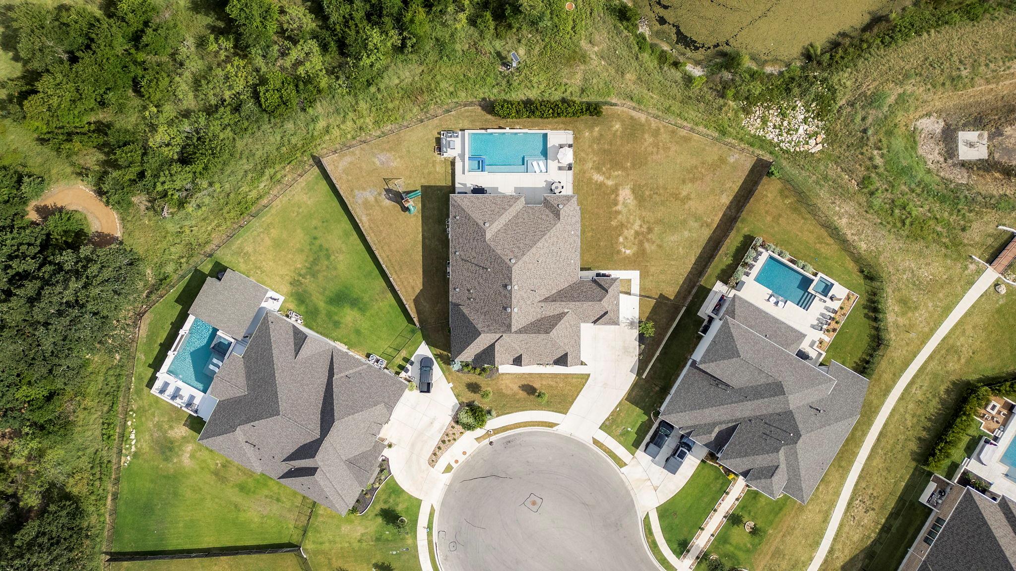 304 Sadaba St, Liberty Hill, TX 78642