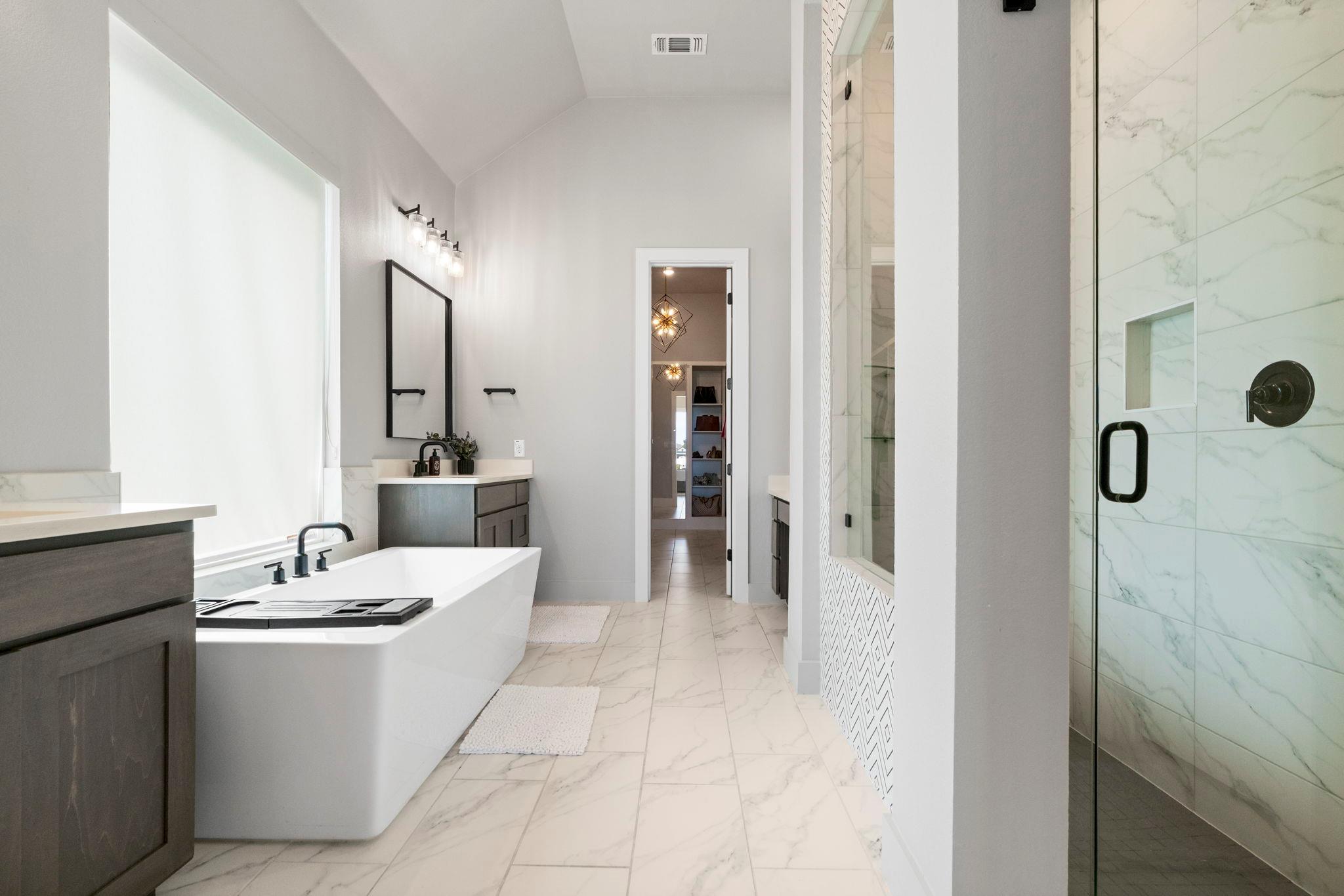 304 Sadaba St, Liberty Hill, TX 78642