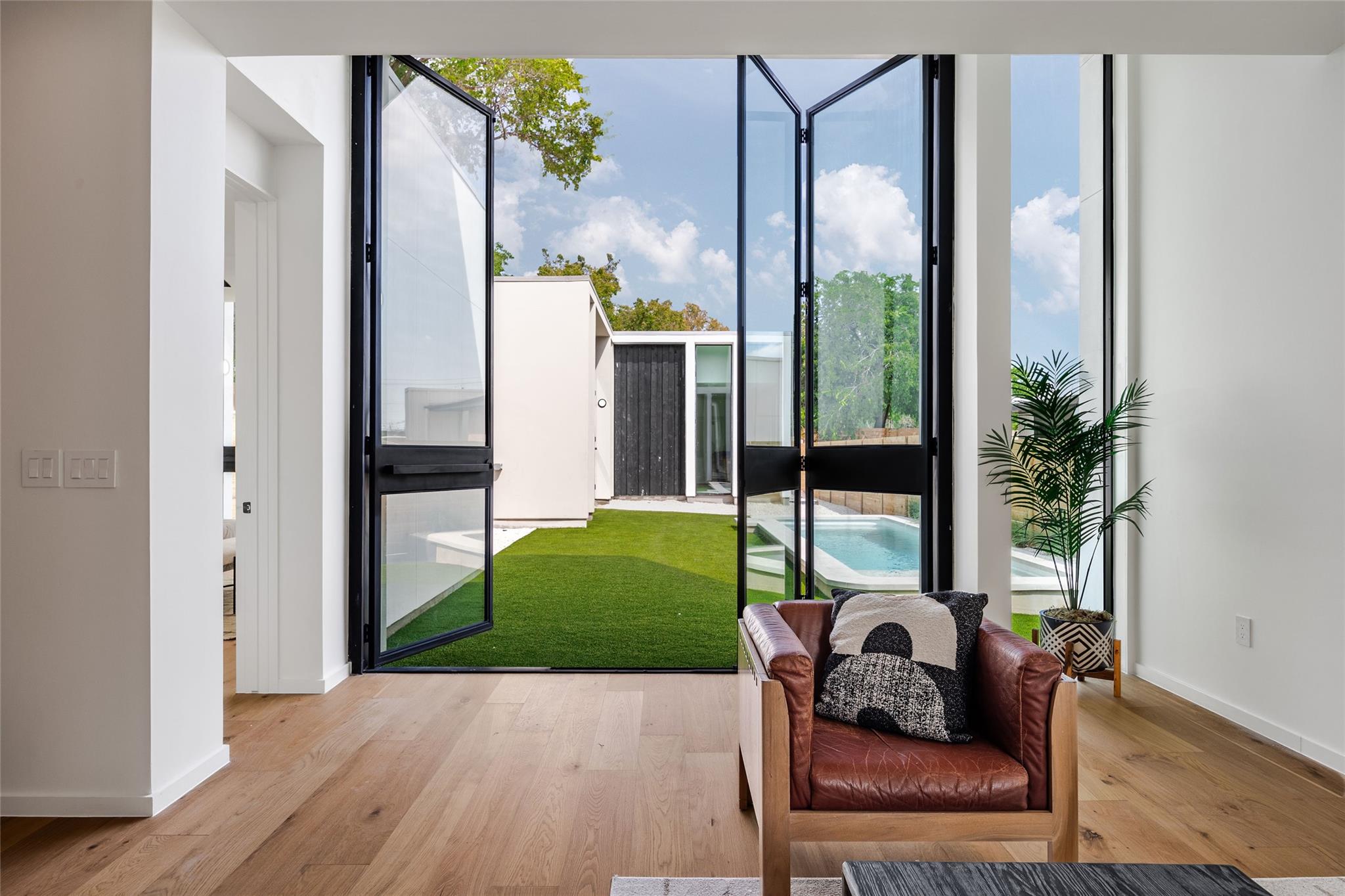 2114 Lawnmont Ave, Austin, TX 78756