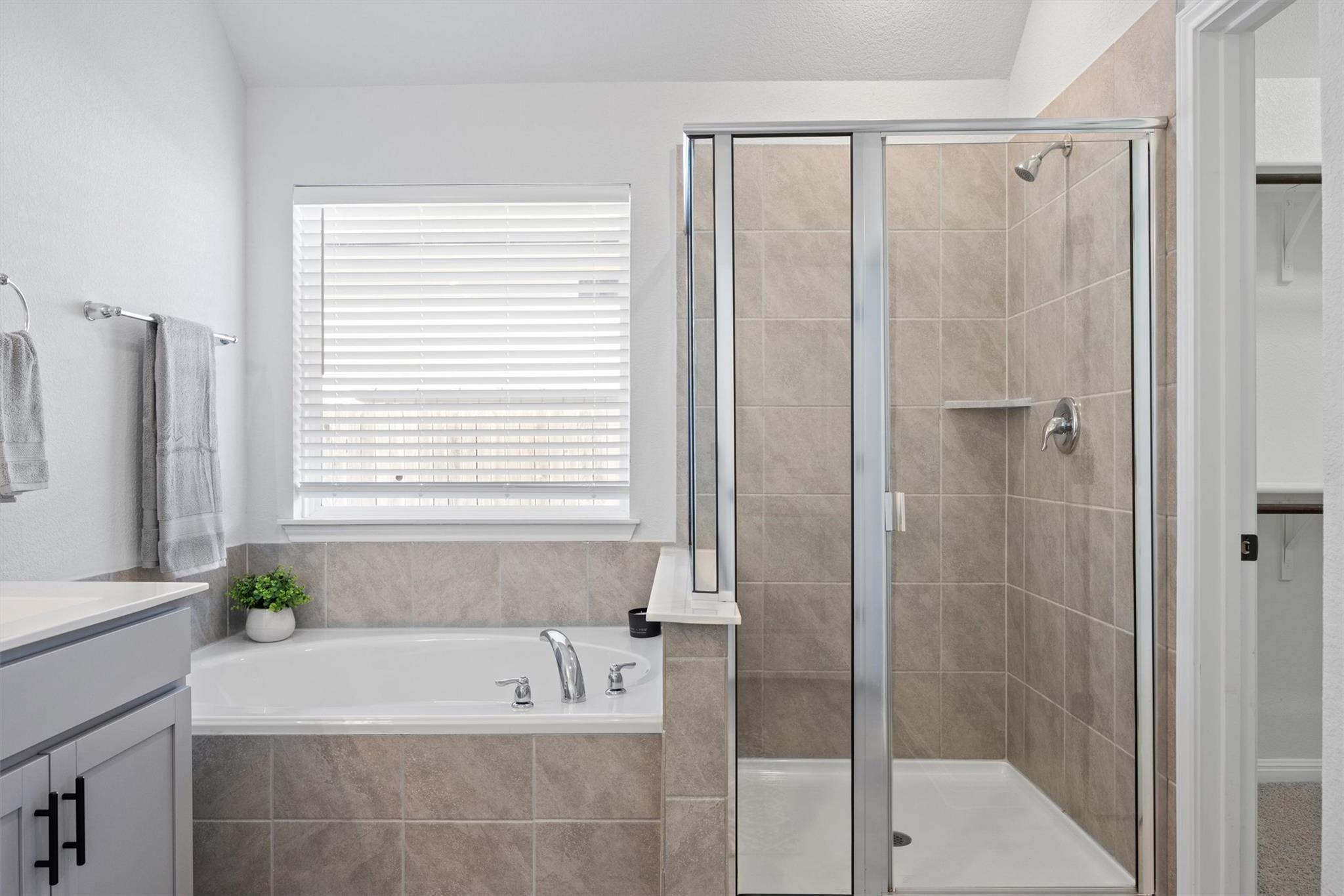 120 Northview Ln, Georgetown, TX 78628