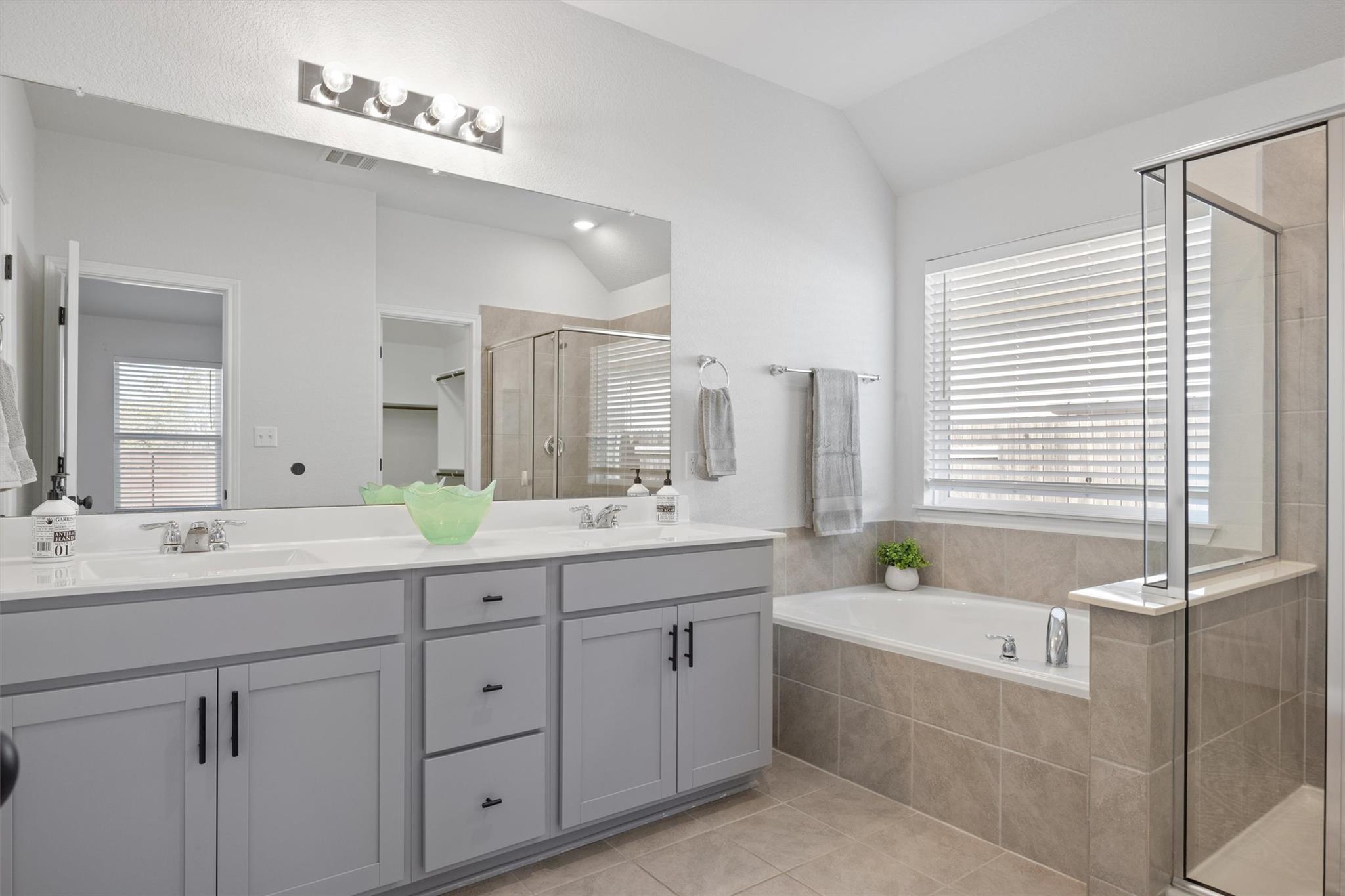 120 Northview Ln, Georgetown, TX 78628