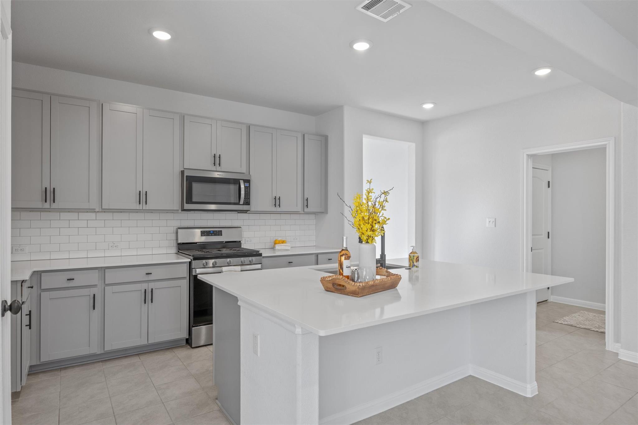 120 Northview Ln, Georgetown, TX 78628