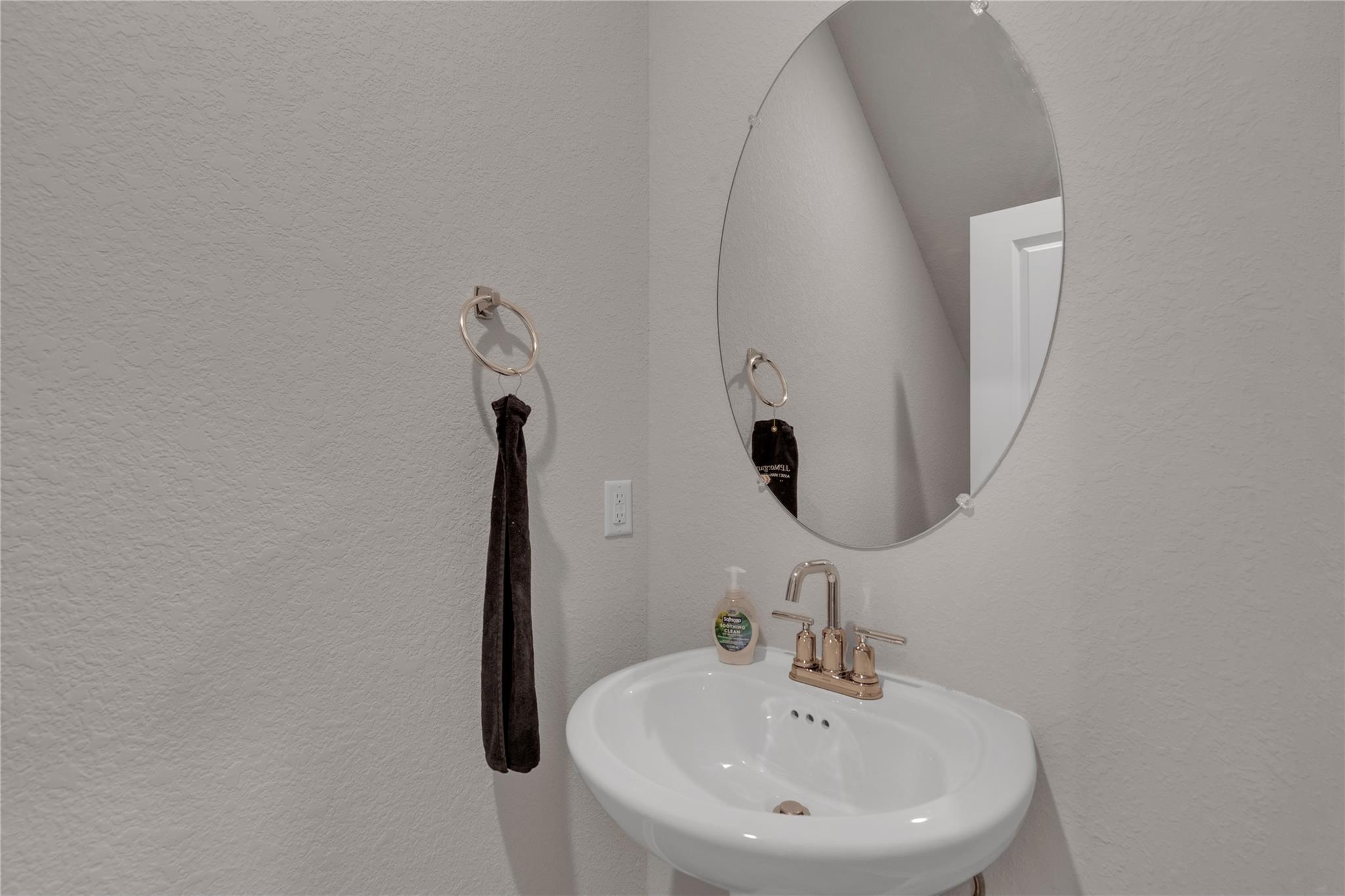 6401 Night Chinook Dr, Buda, TX 78610