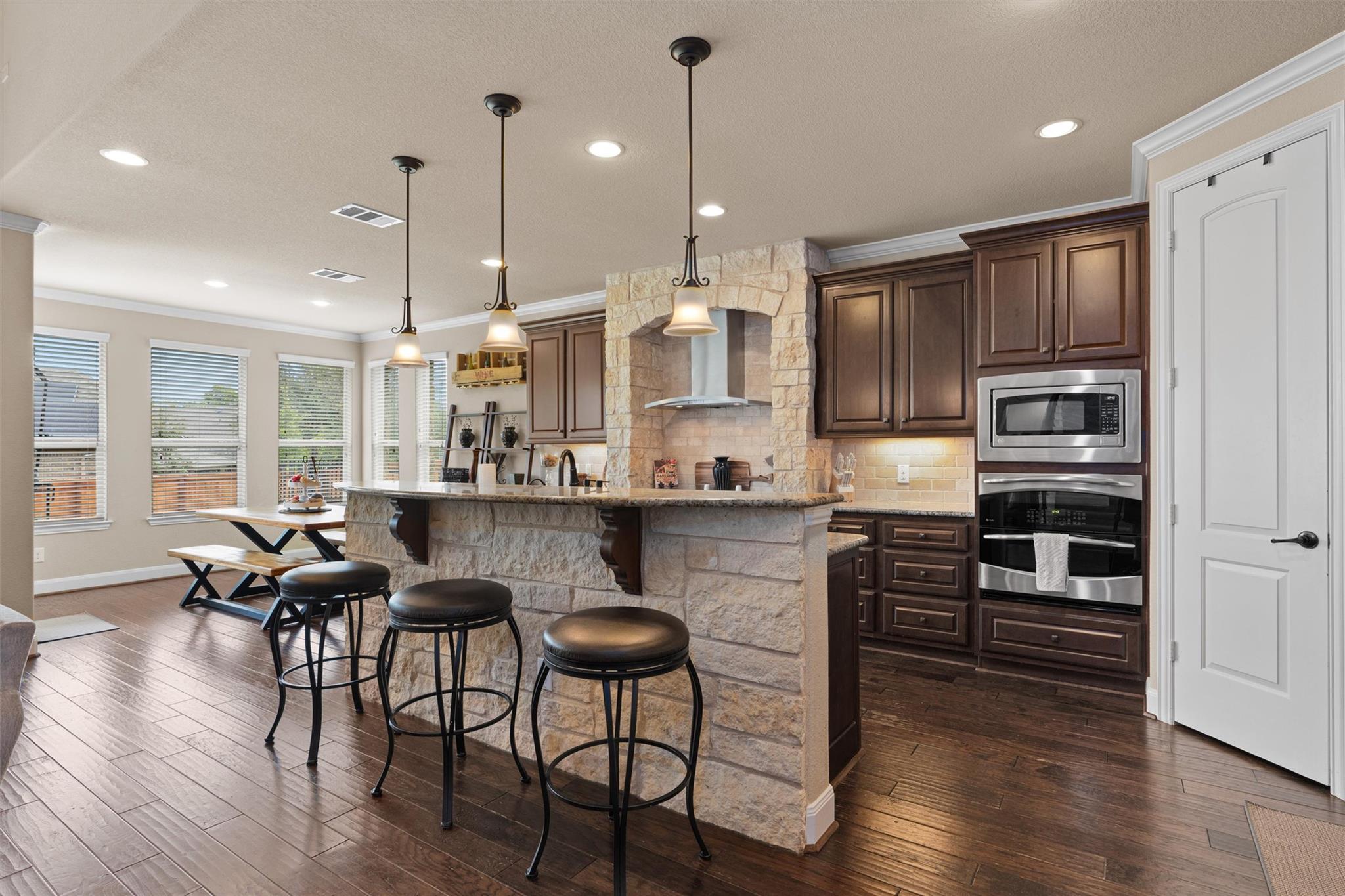 1598 Courmayeur Ct, Round Rock, TX 78665