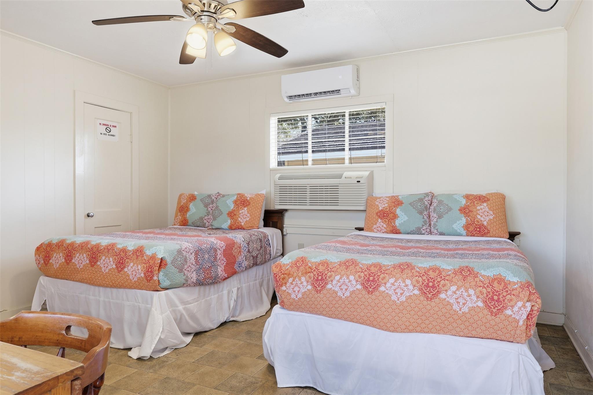 1016 N Avenue E Ave, Shiner, TX 77984