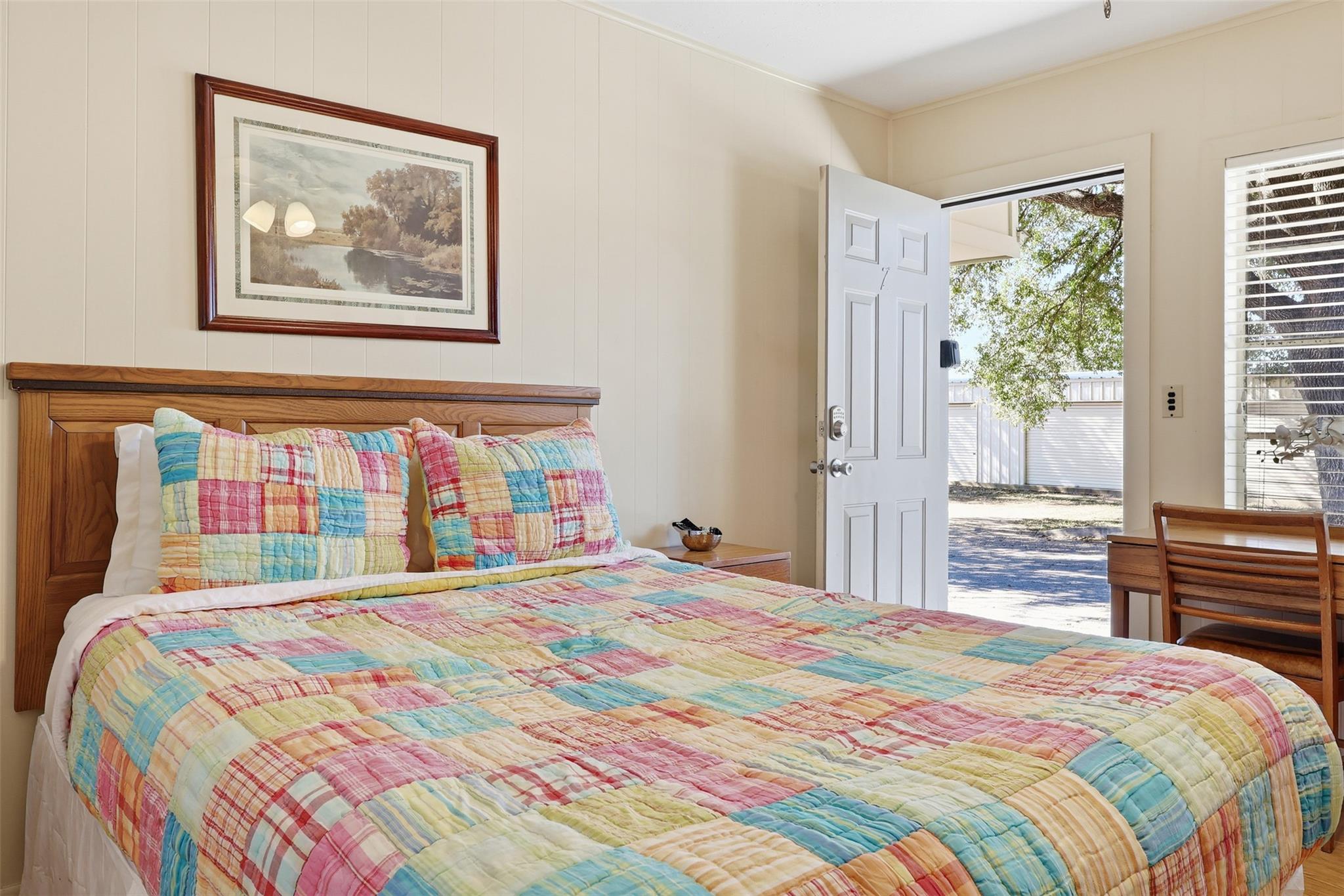 1016 N Avenue E Ave, Shiner, TX 77984