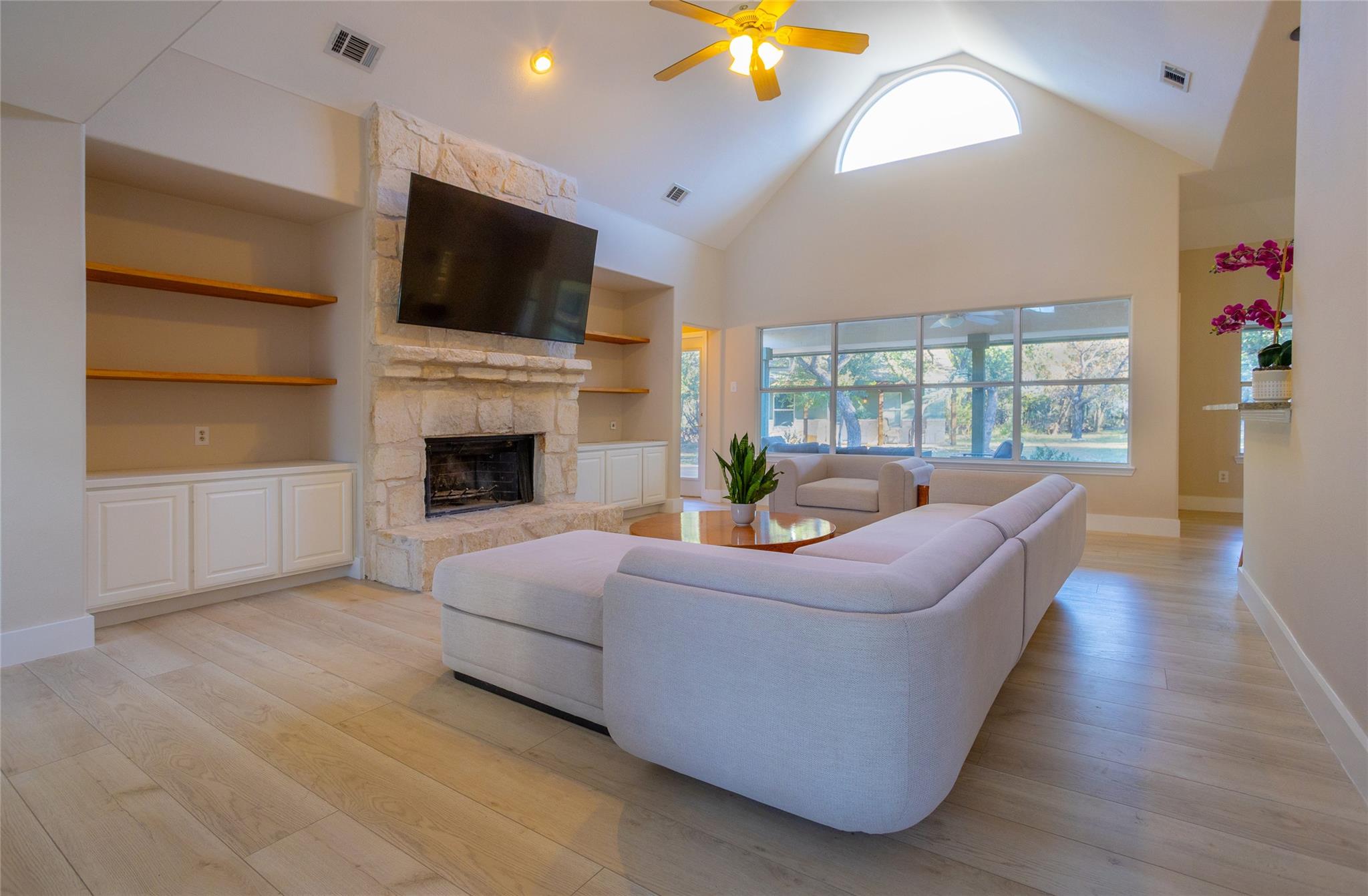 18101 Montevista Cv, Dripping Springs, TX 78620