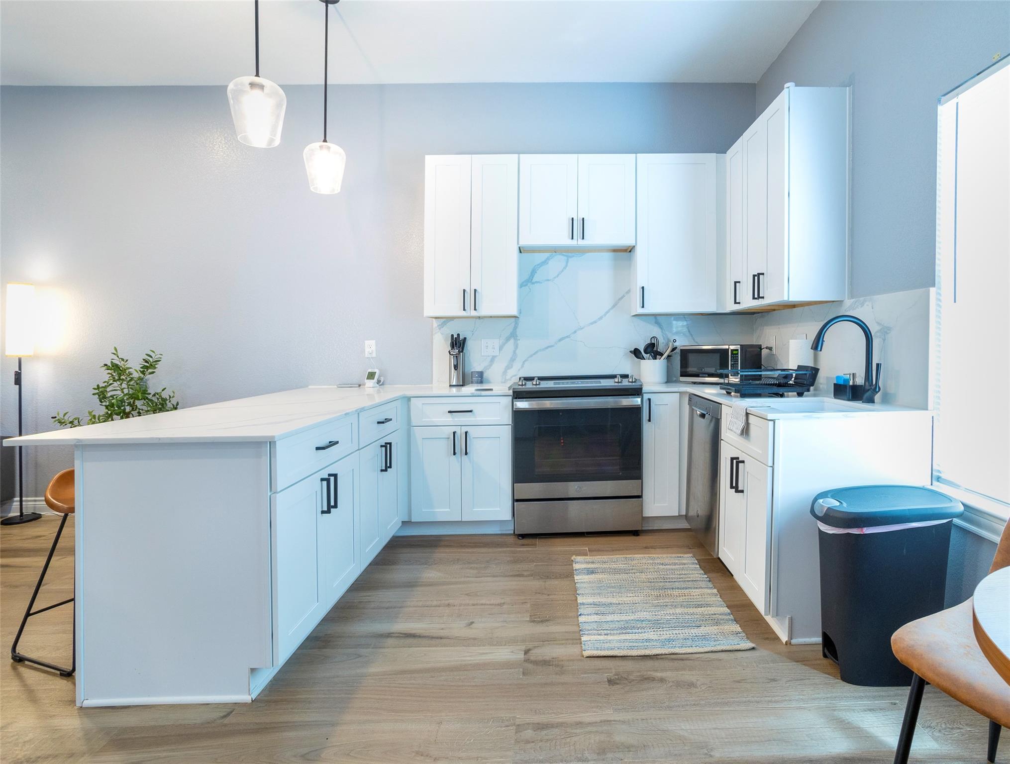 18101 Montevista Cv, Dripping Springs, TX 78620