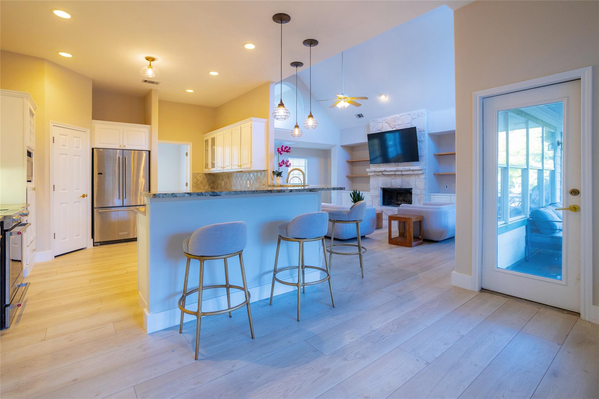 18101 Montevista Cv, Dripping Springs, TX 78620