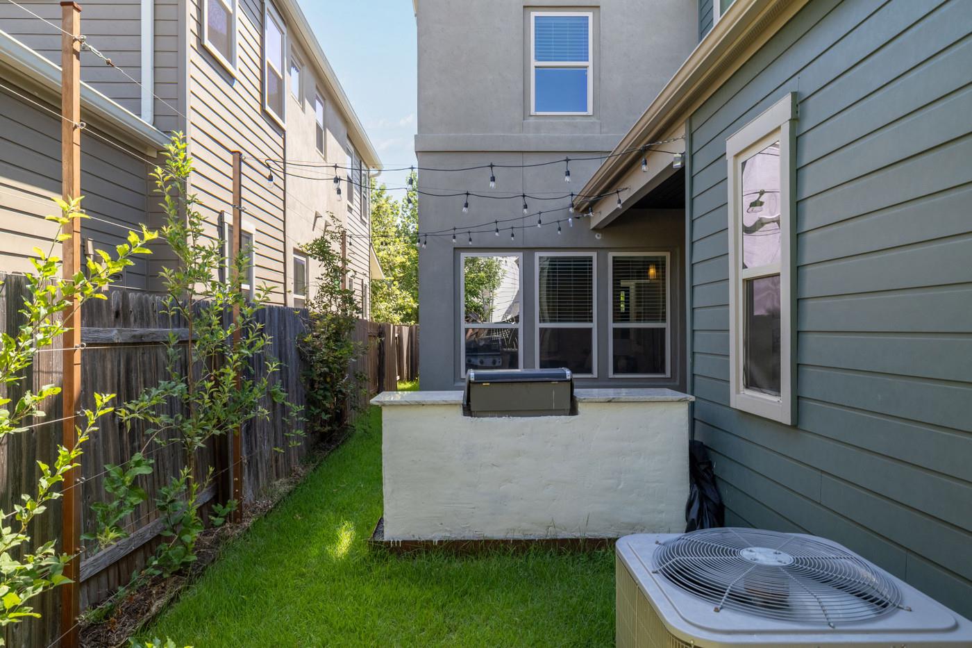 4506 Kocurek St, Austin, TX 78723