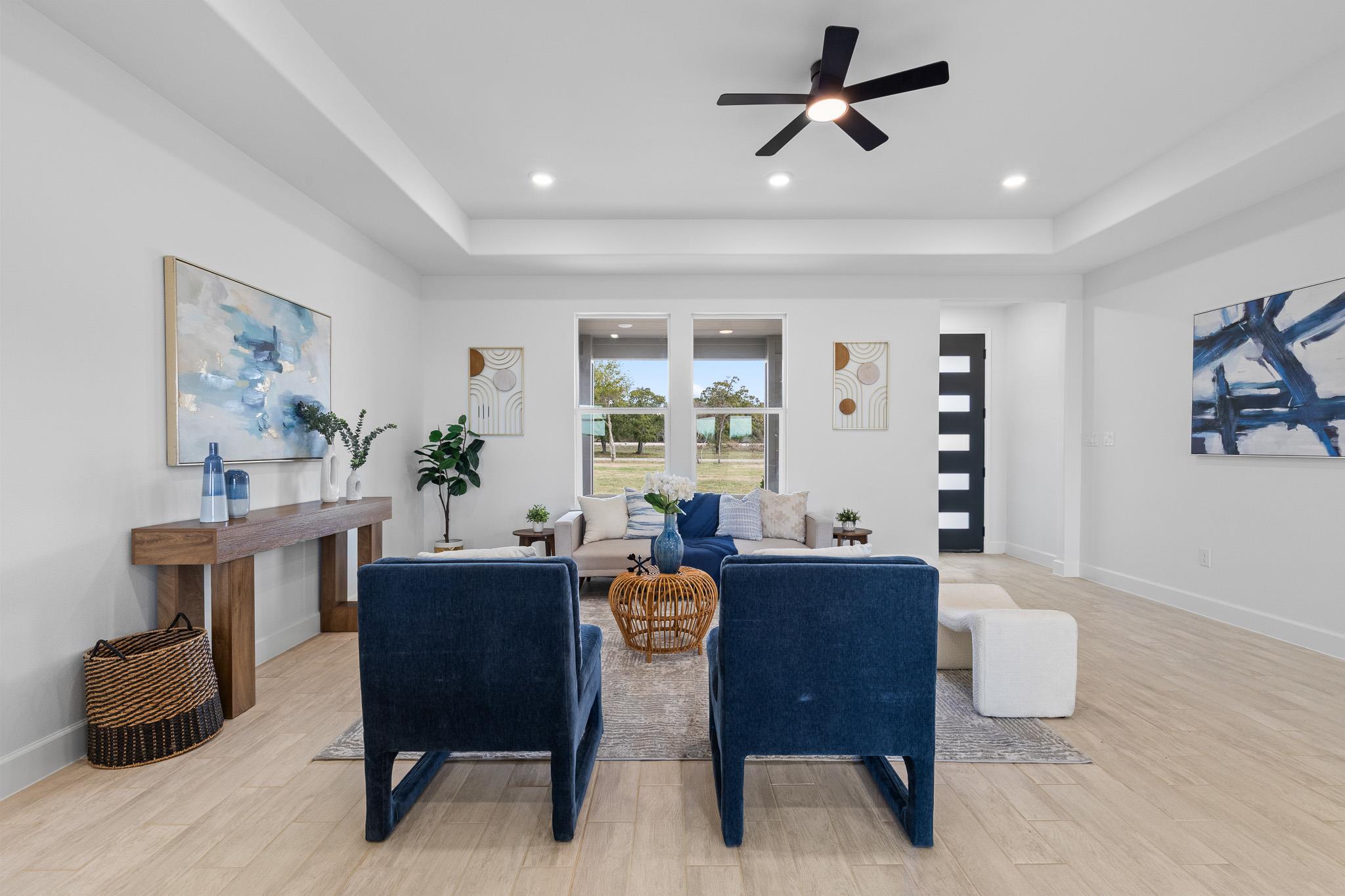 647 Old Highway 20, McDade, TX 78650