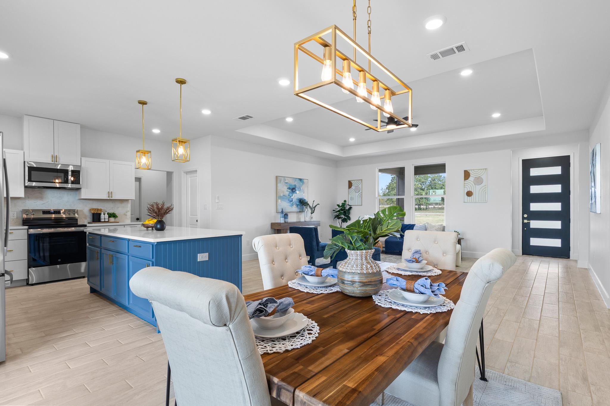 647 Old Highway 20, McDade, TX 78650