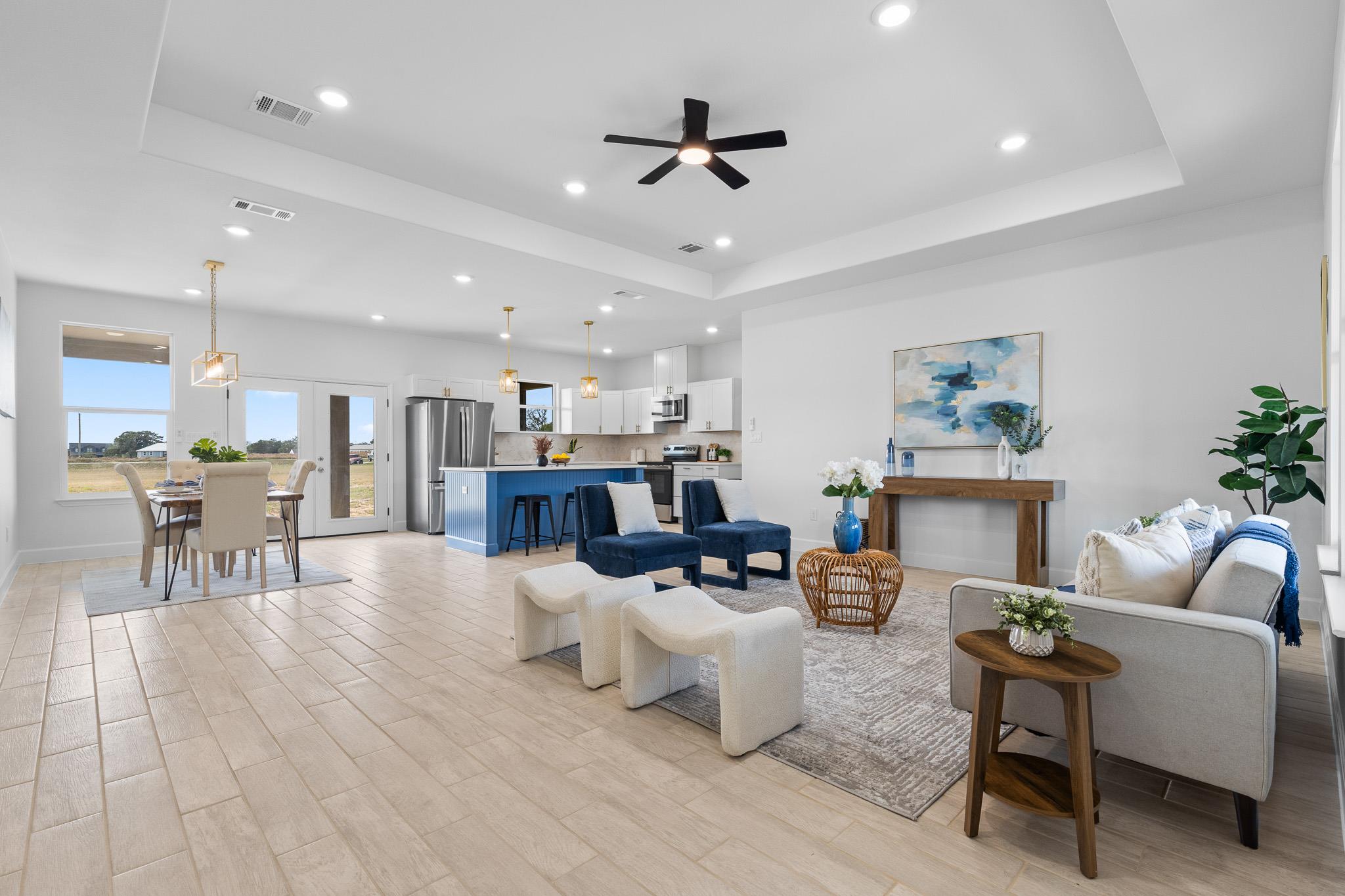 647 Old Highway 20, McDade, TX 78650