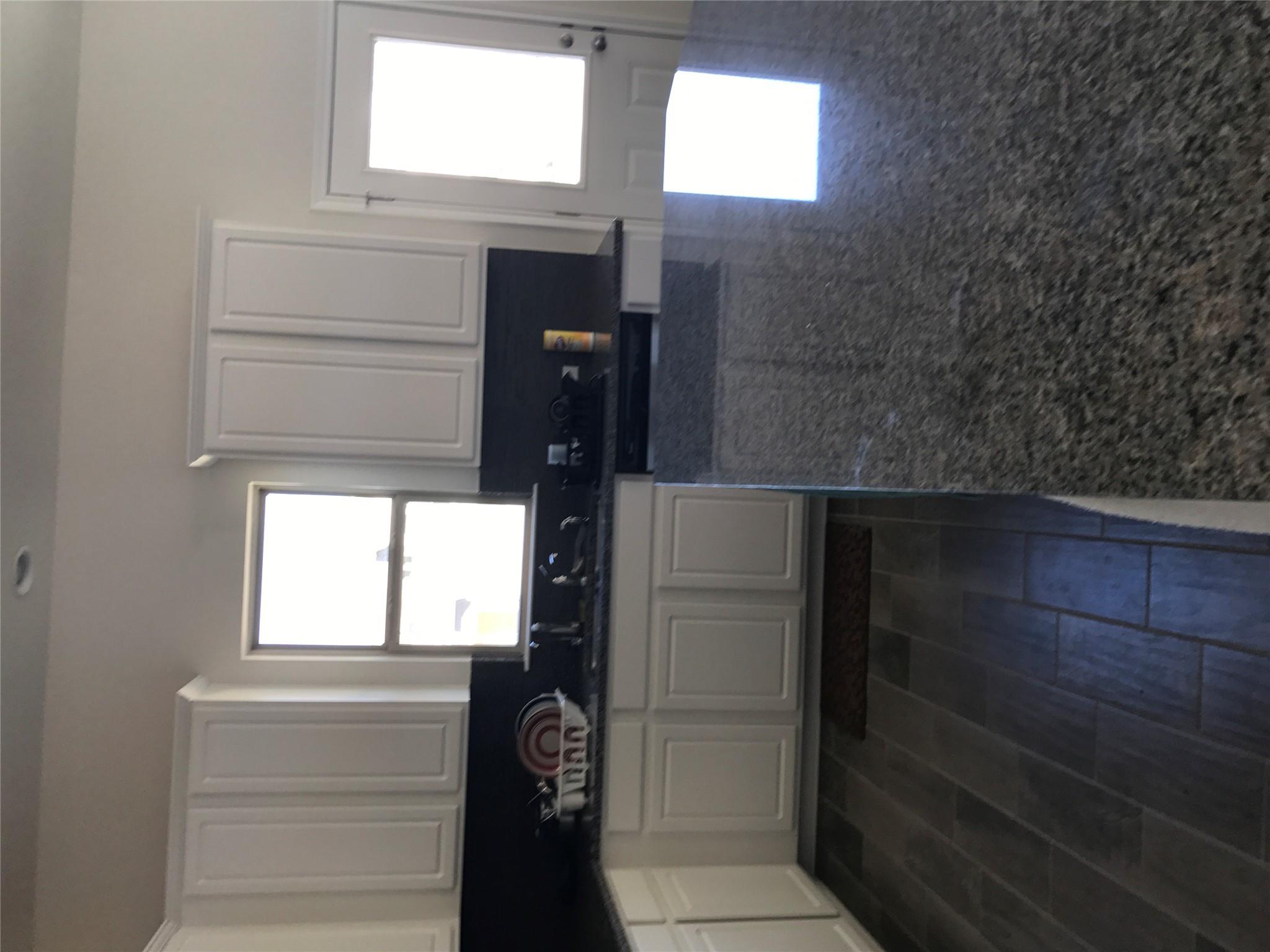 2105 Town Centre Dr # 39, Round Rock, TX 78664