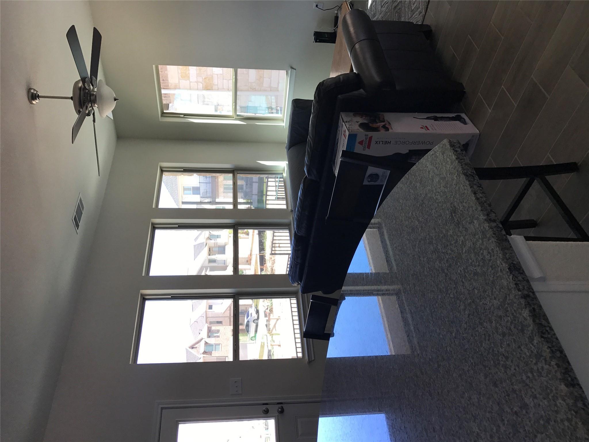 2105 Town Centre Dr # 39, Round Rock, TX 78664