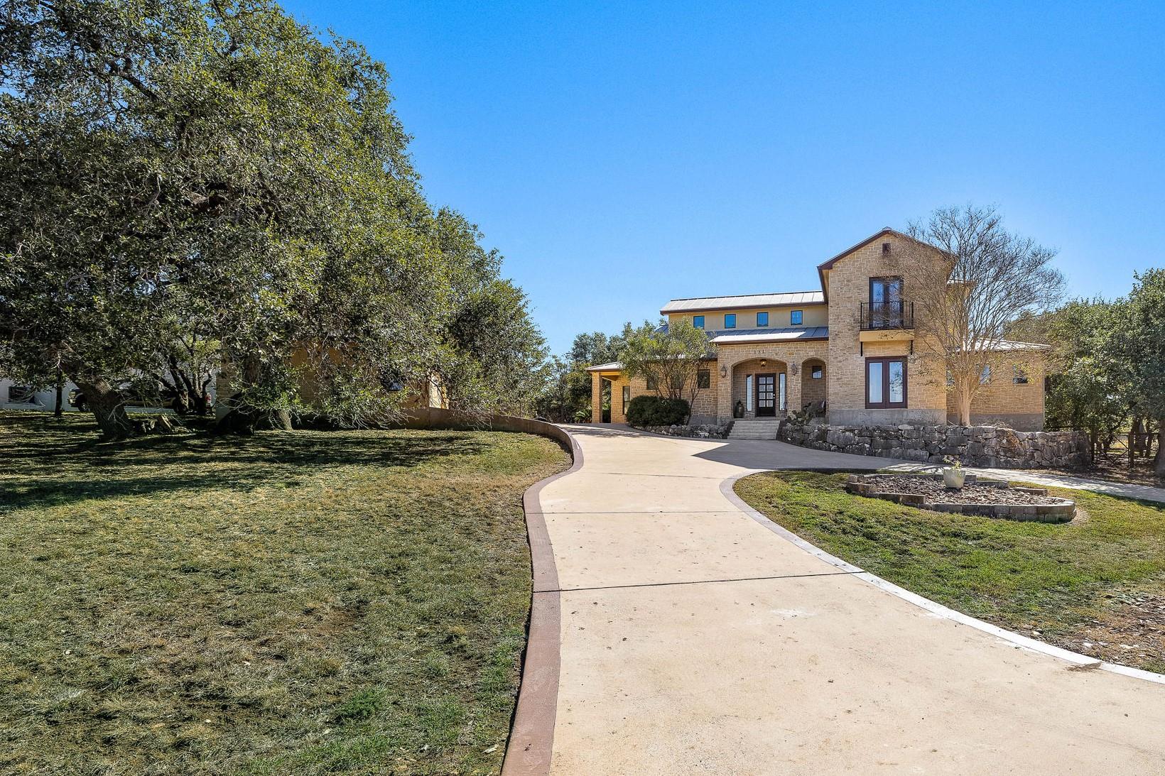 131 Chase Oaks Dr, New Braunfels, TX 78132