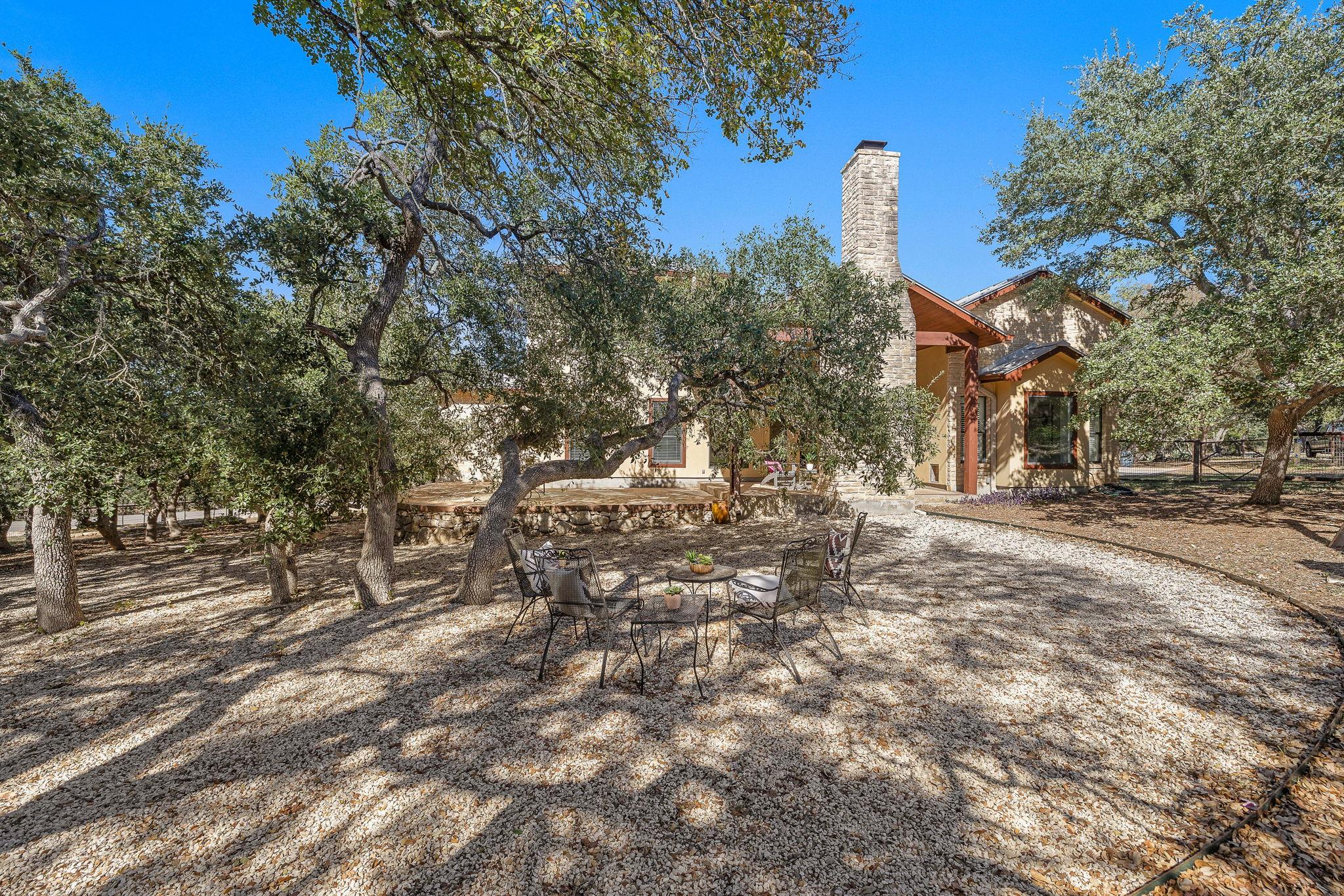 131 Chase Oaks Dr, New Braunfels, TX 78132