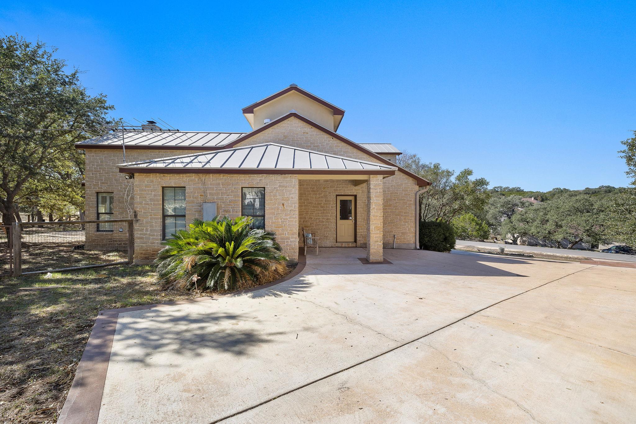 131 Chase Oaks Dr, New Braunfels, TX 78132