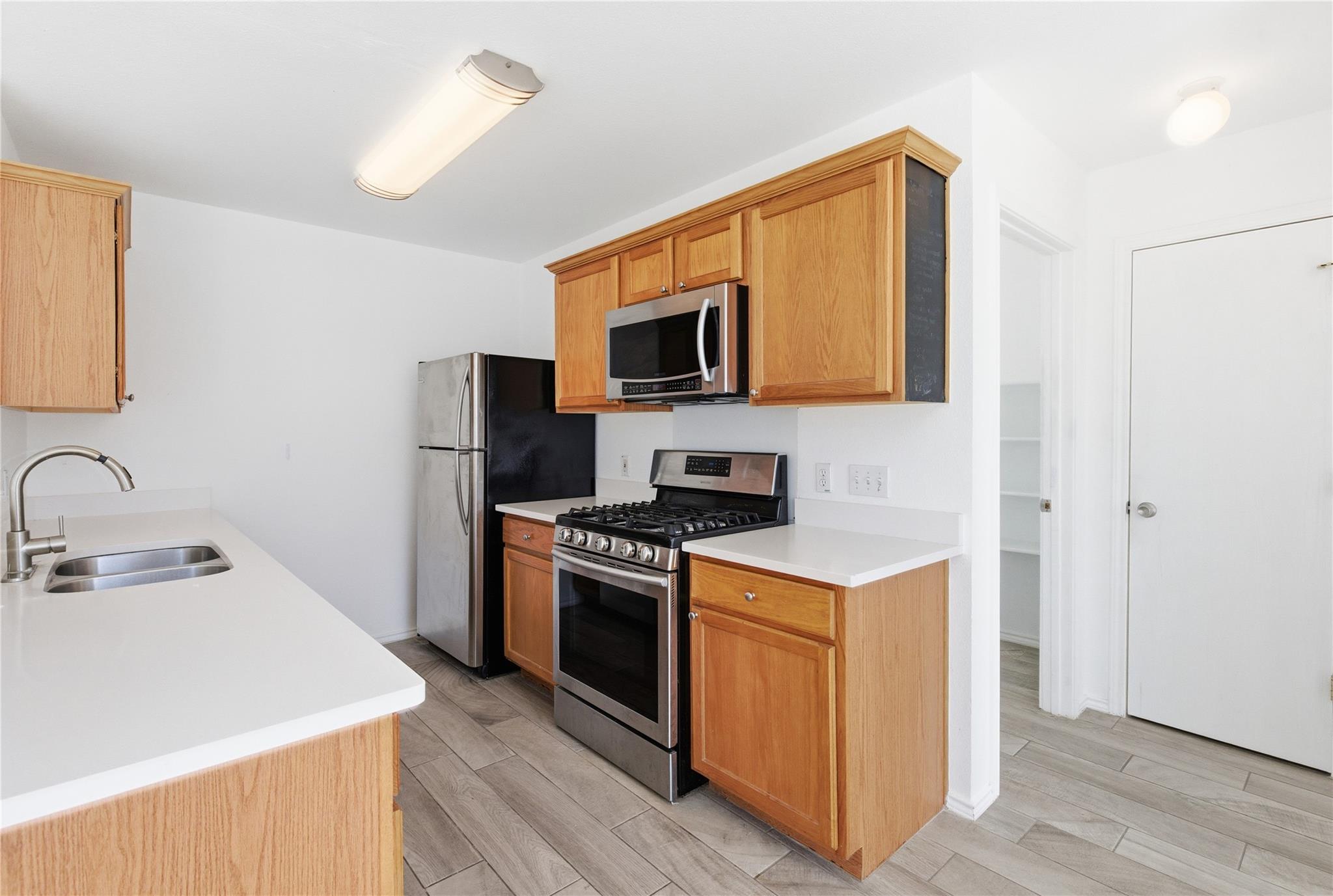 1109 Mooreland Dr, Austin, TX 78748