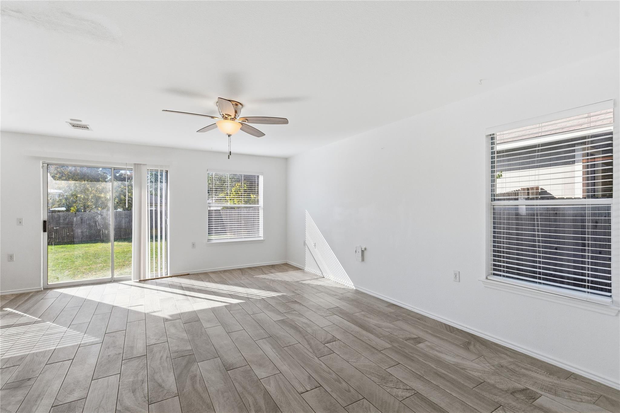 1109 Mooreland Dr, Austin, TX 78748