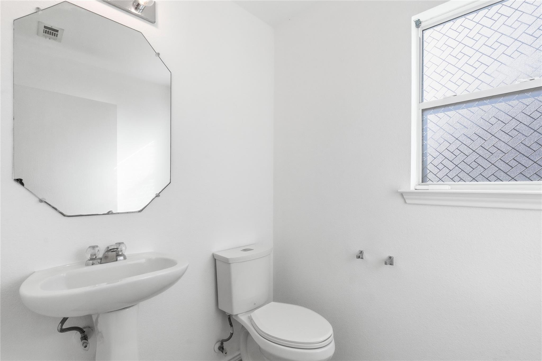 1109 Mooreland Dr, Austin, TX 78748