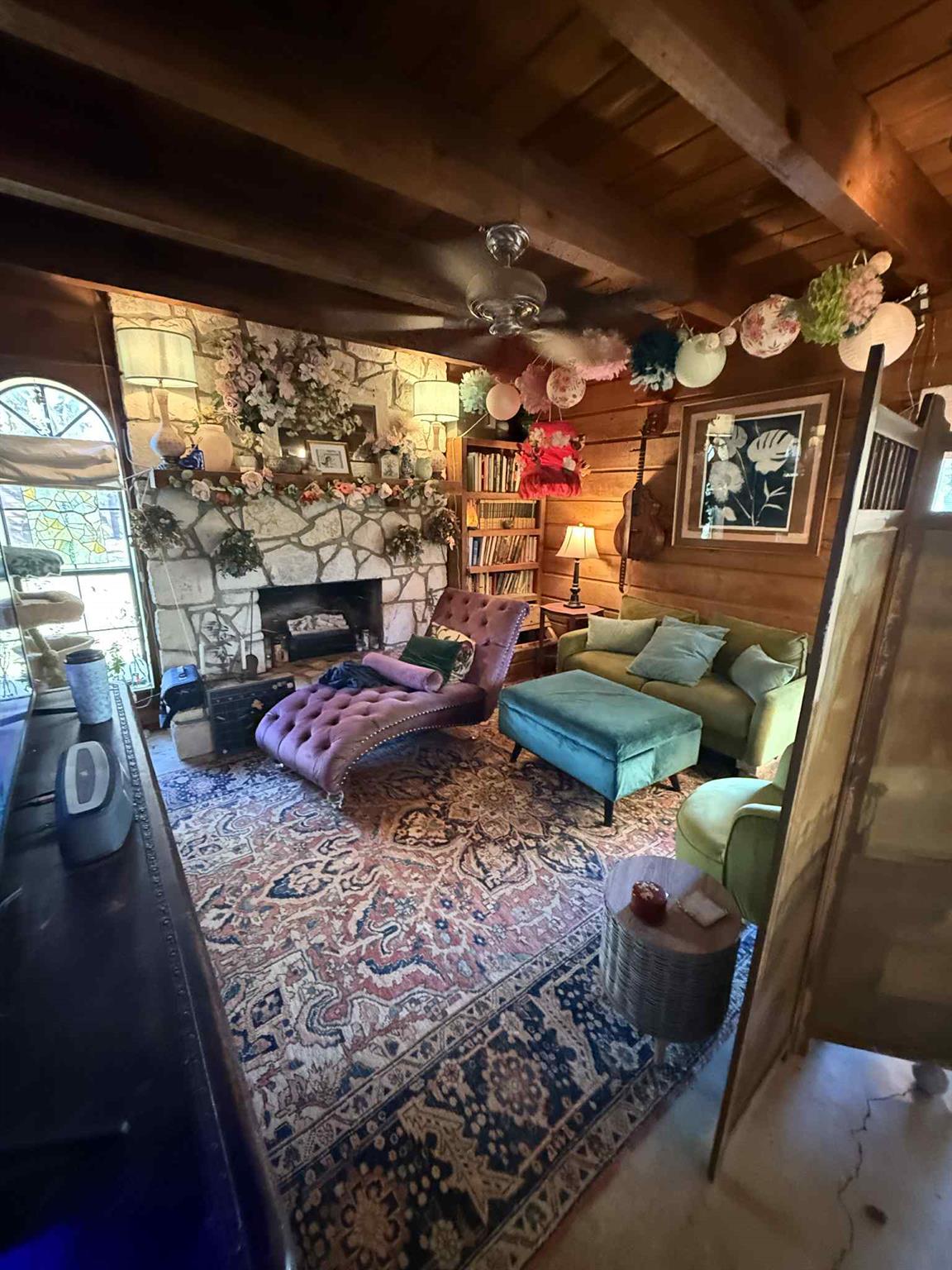 206 Topspin Dr, Spicewood, TX 78669