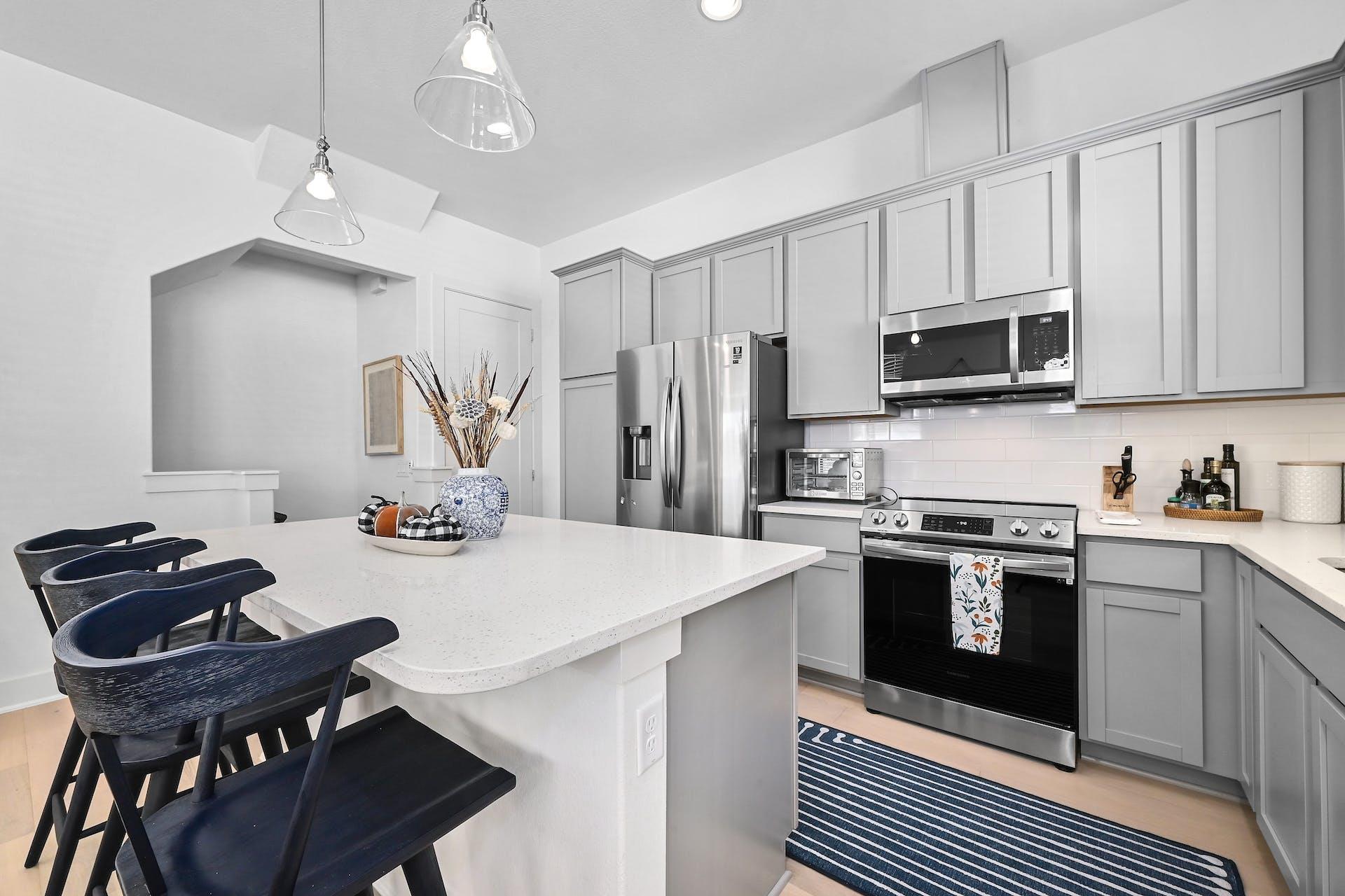 2050 Lohmans Spur Rd # 2301, Lakeway, TX 78734