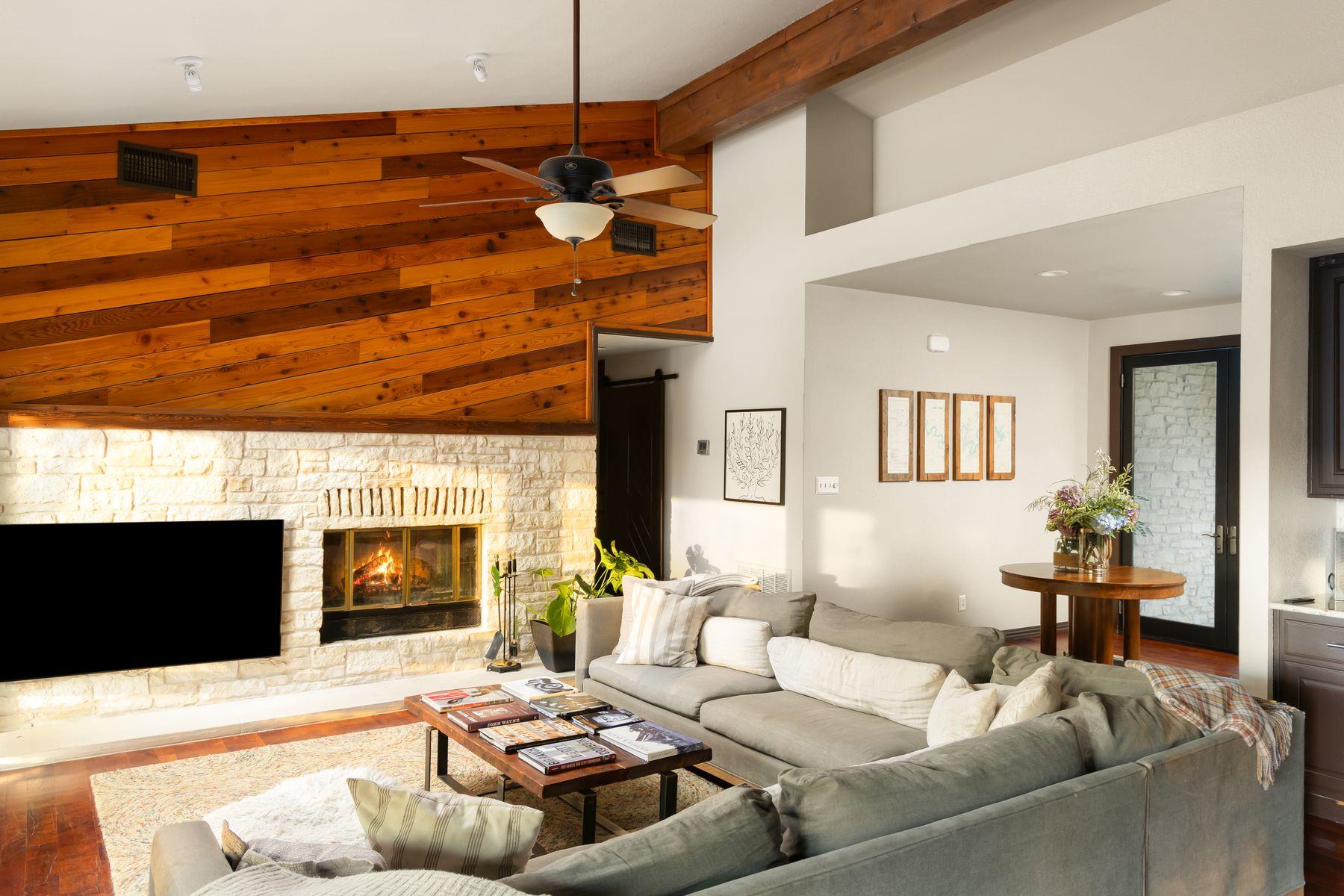 927 Challenger, Lakeway, TX 78734