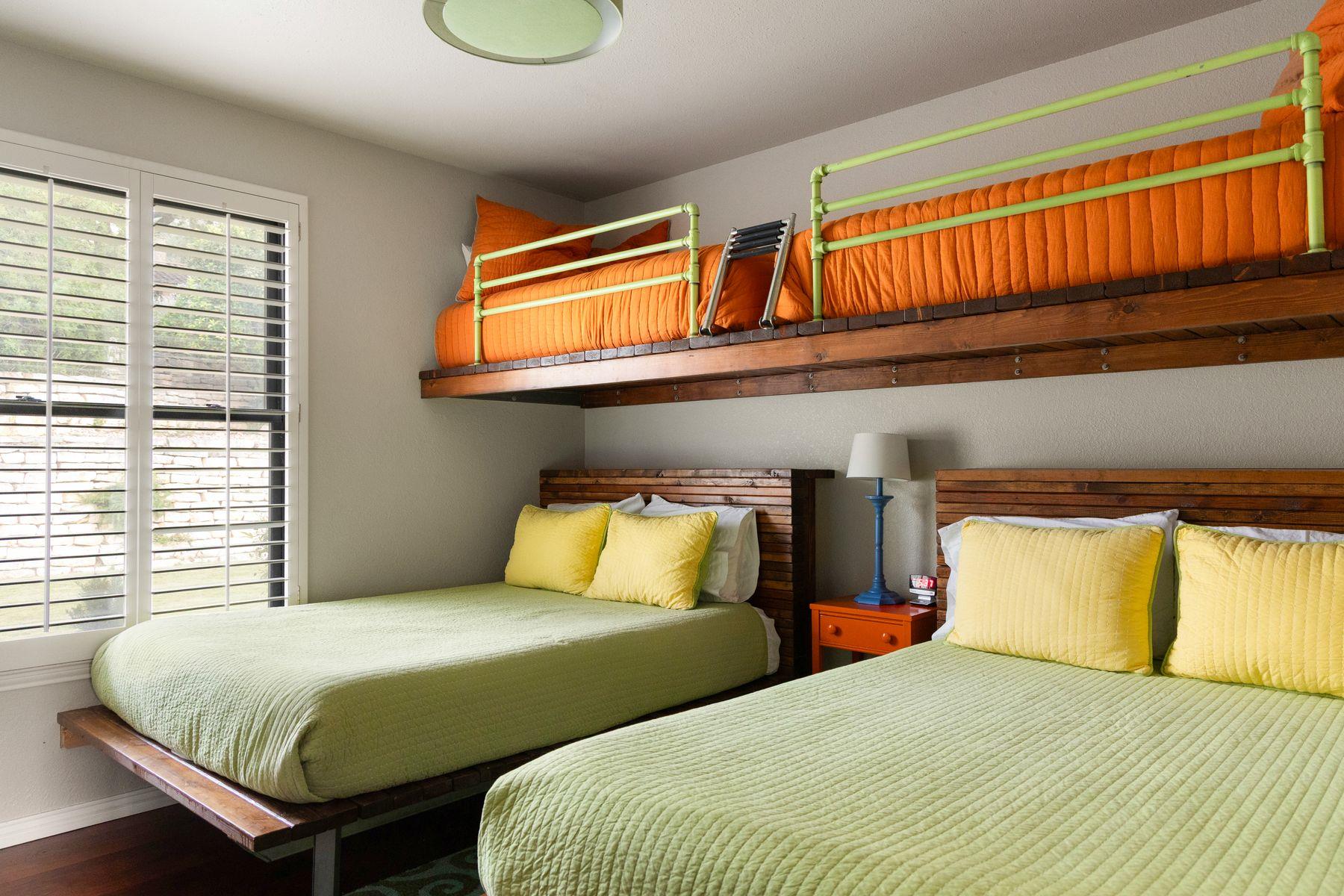 927 Challenger, Lakeway, TX 78734