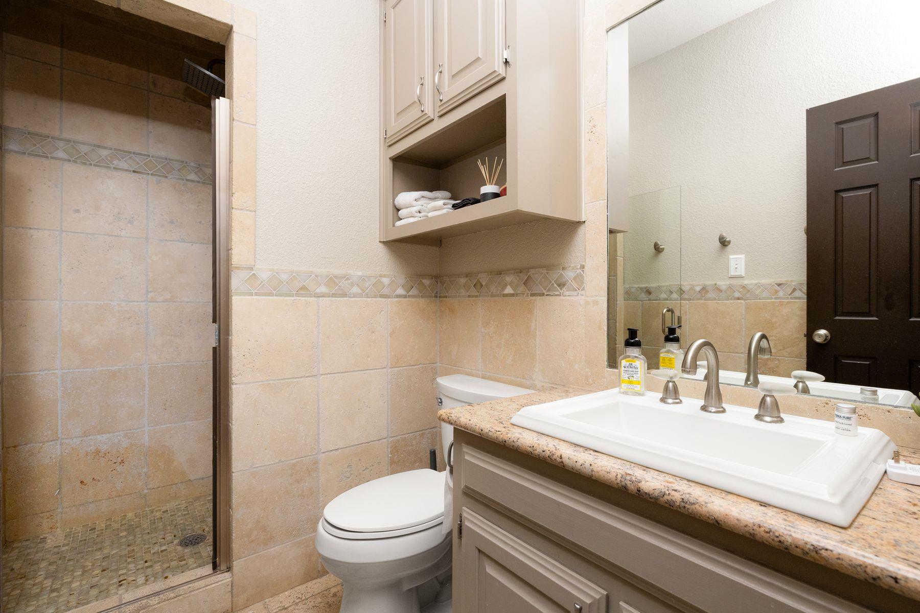 927 Challenger, Lakeway, TX 78734