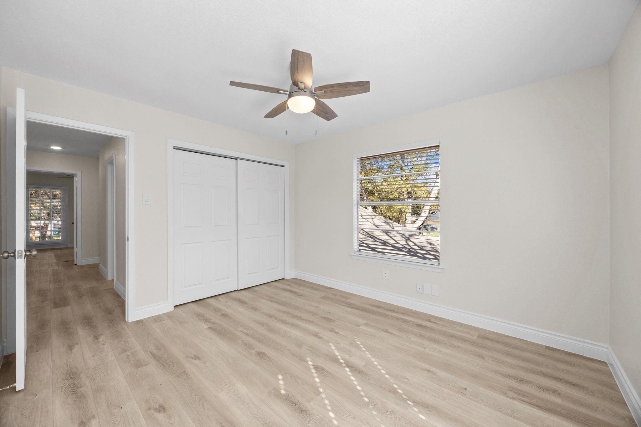 202 S Lake Creek Dr, Round Rock, TX 78681