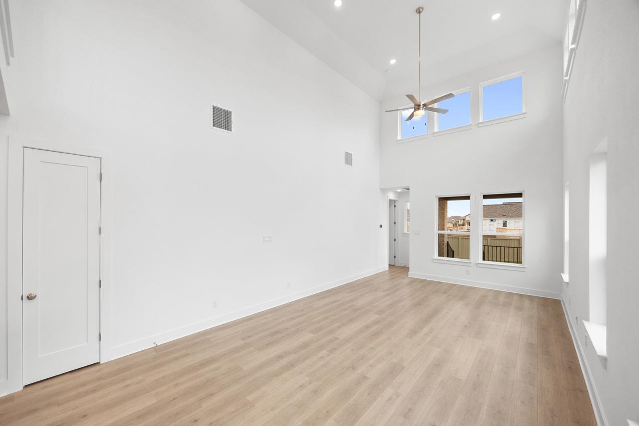 156 Covered Bridge Trl, Liberty Hill, TX 78642