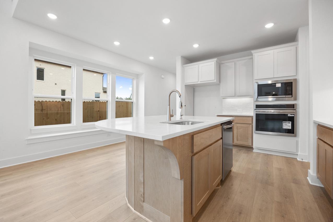 156 Covered Bridge Trl, Liberty Hill, TX 78642