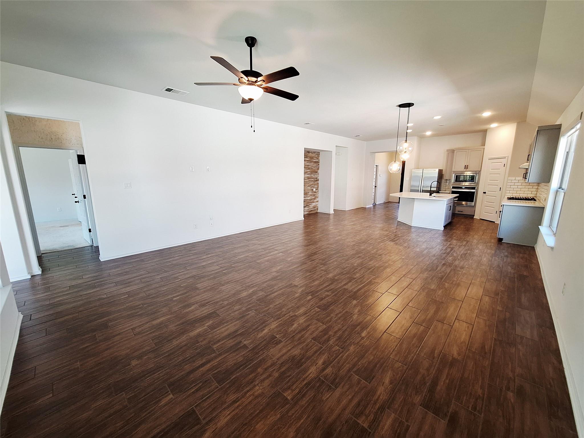 1104 River Vista Rd, Georgetown, TX 78628