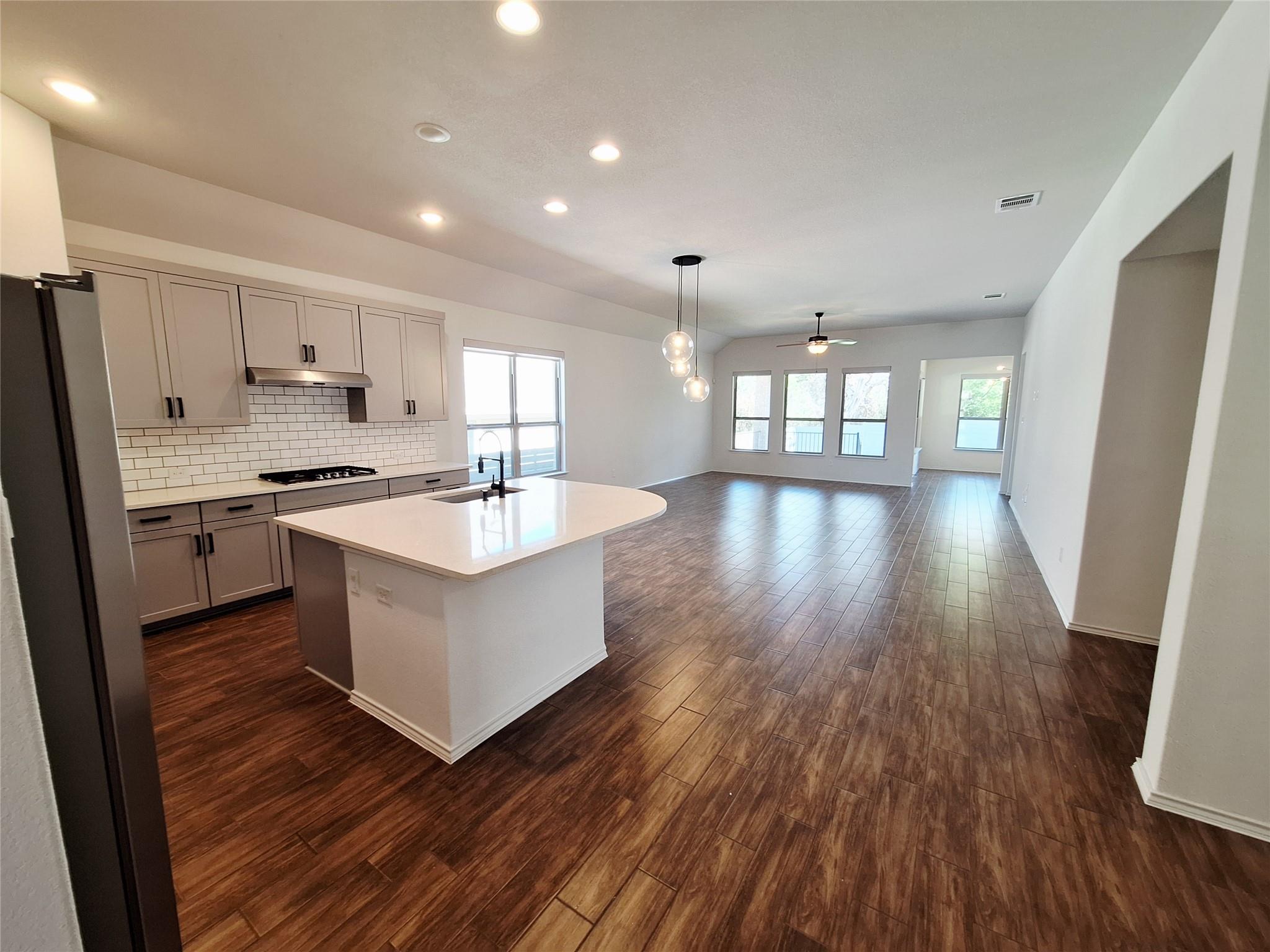 1104 River Vista Rd, Georgetown, TX 78628