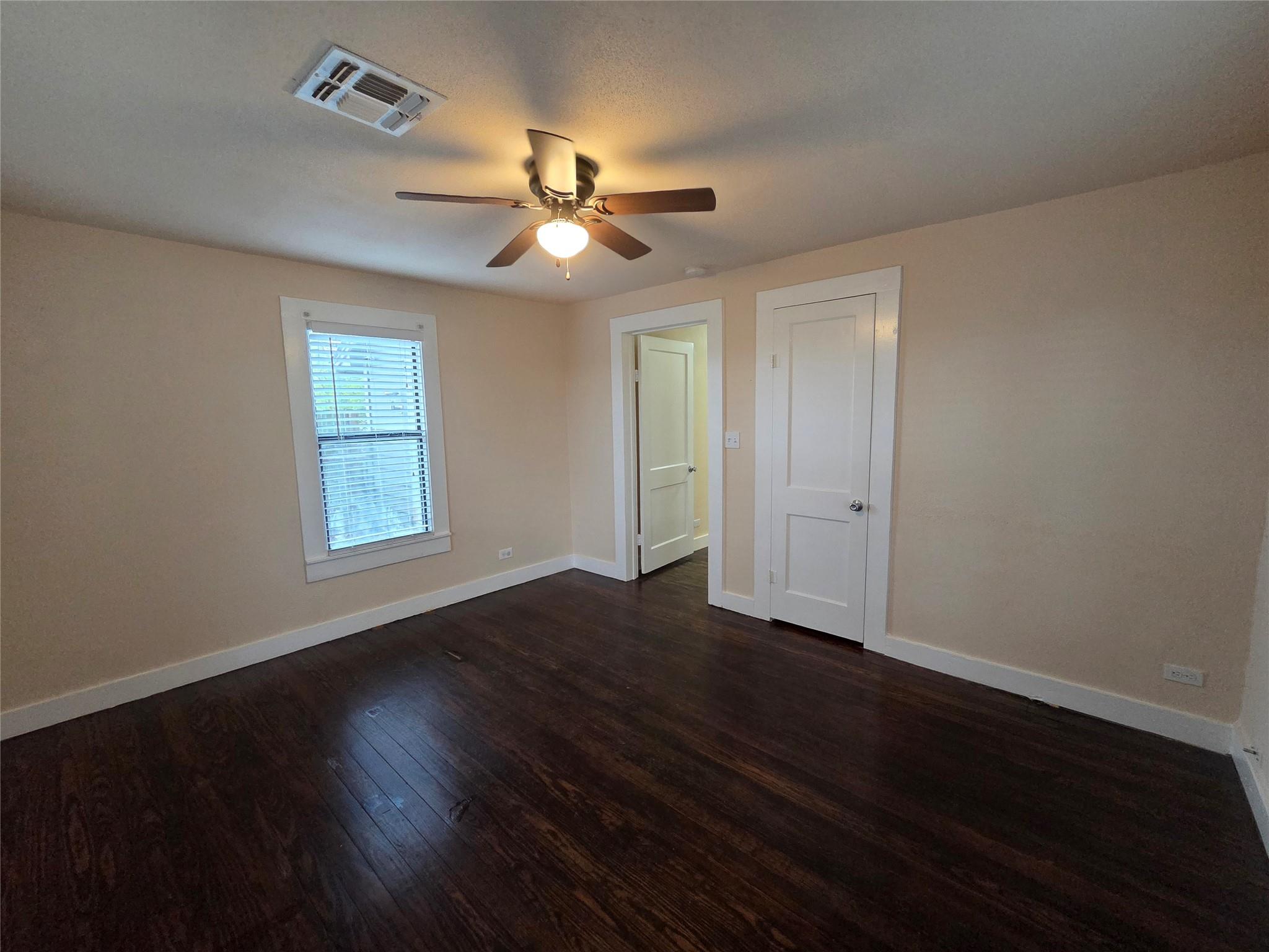 3400 W State Highway 71, La Grange, TX 78945