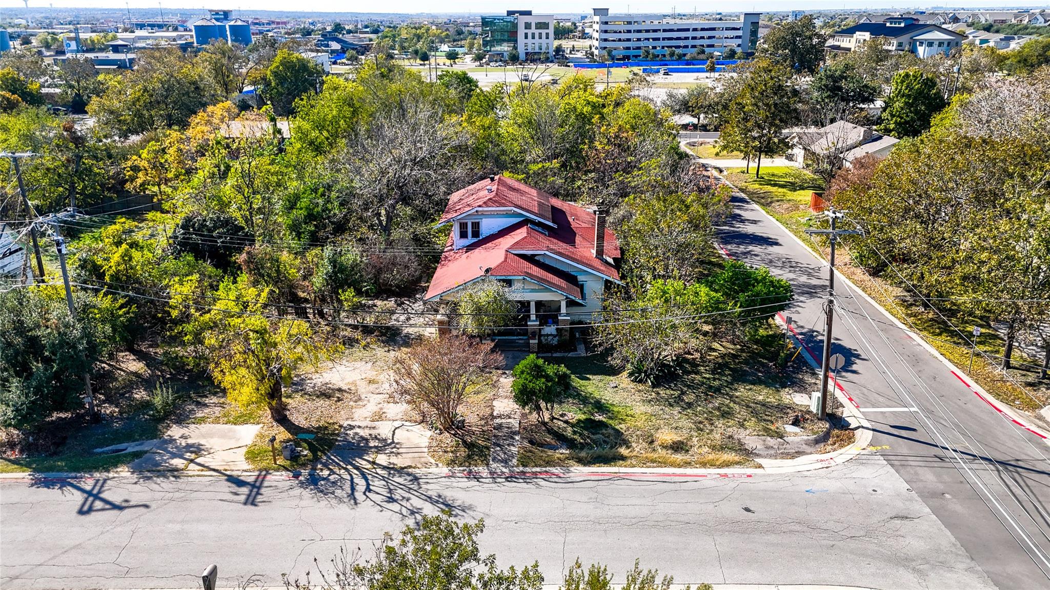 207 Main St, Hutto, TX 78634