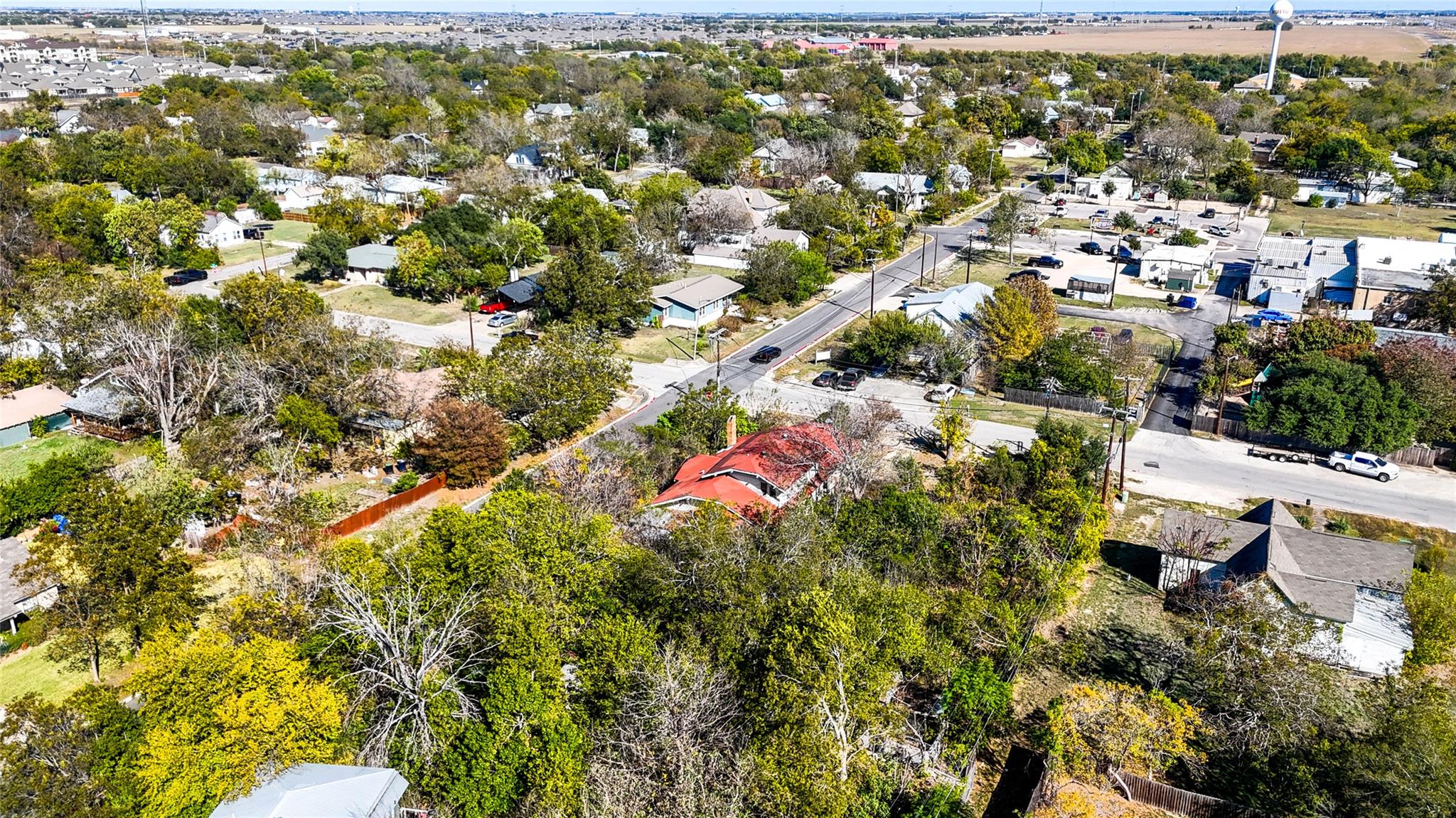 207 Main St, Hutto, TX 78634