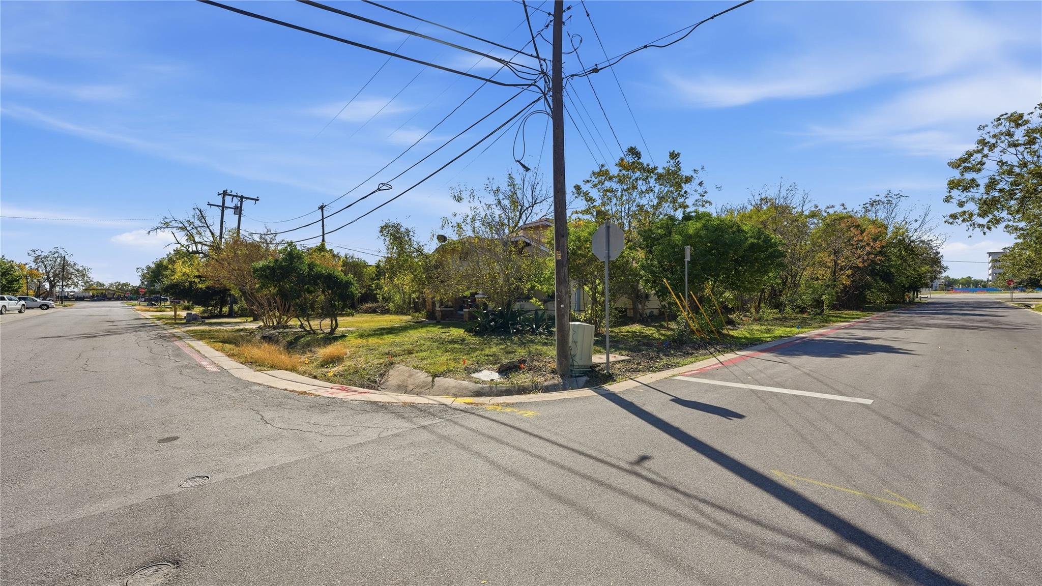 207 Main St, Hutto, TX 78634