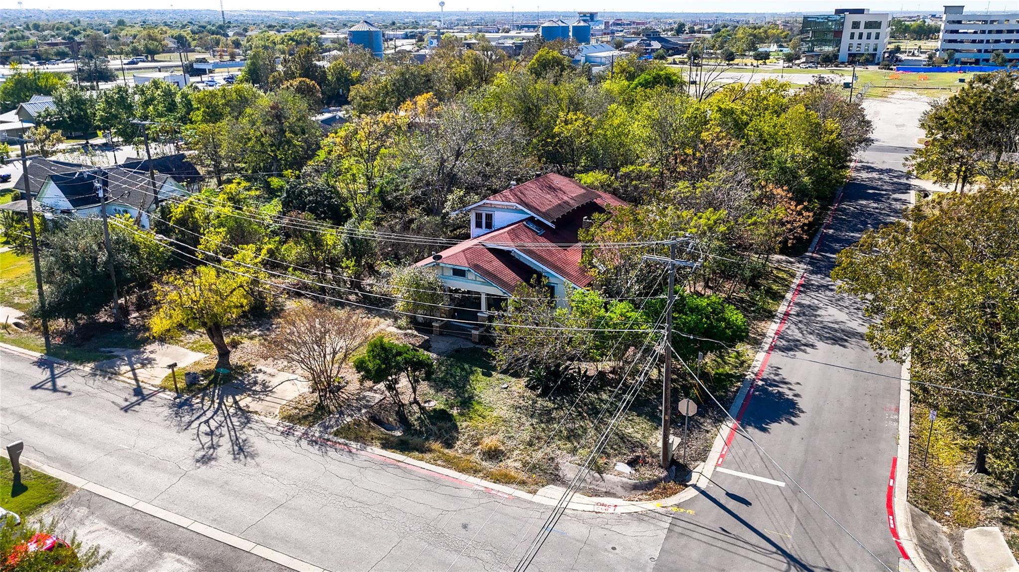 207 Main St, Hutto, TX 78634