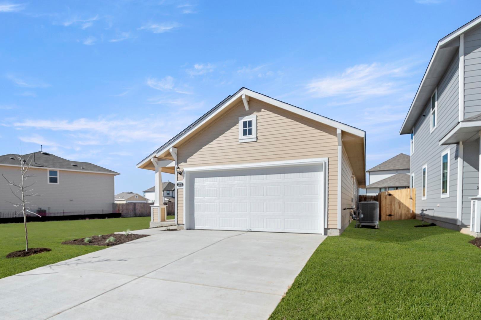 372 Jade St, Maxwell, TX 78656