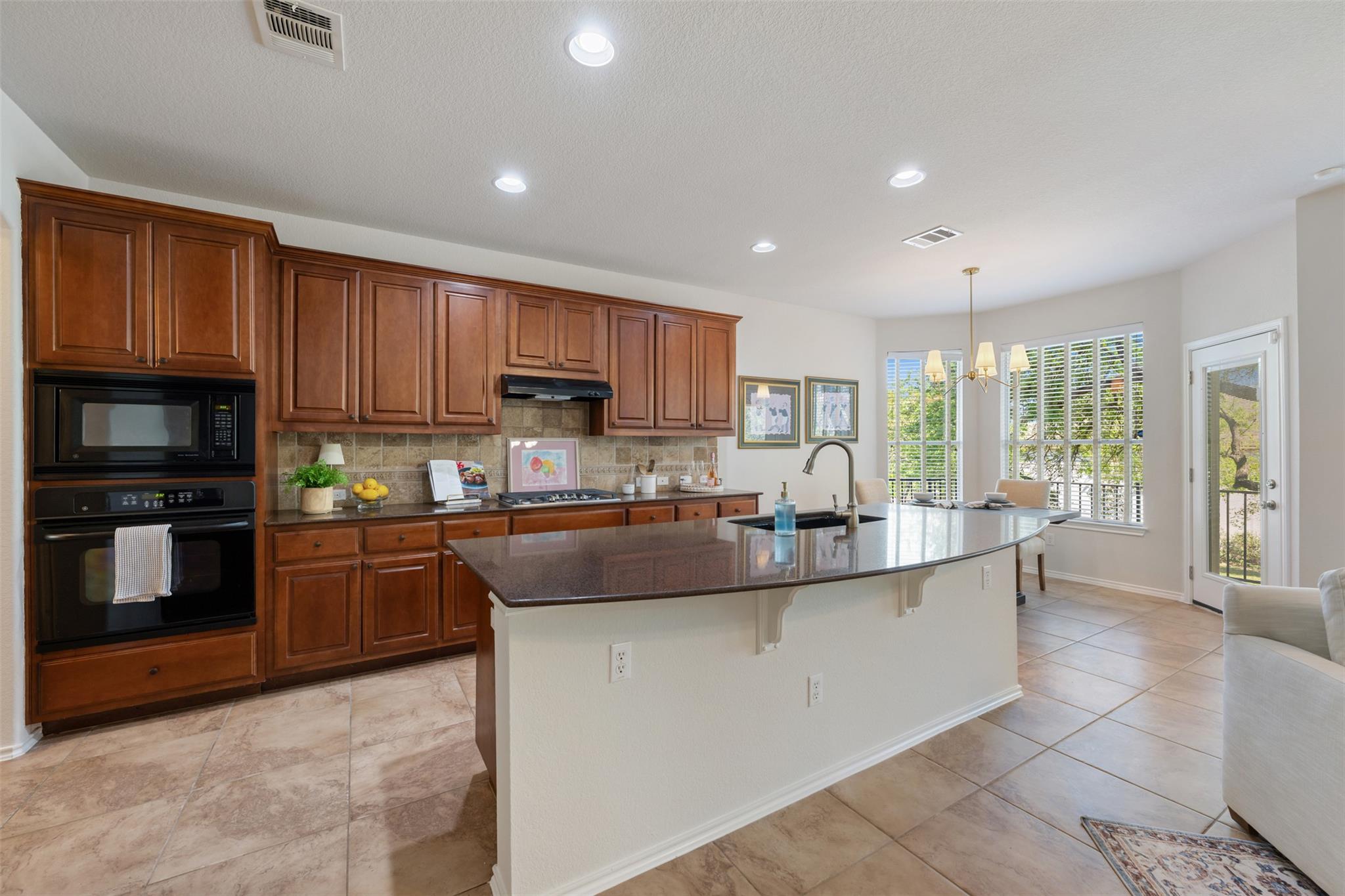 45 Cypress Knee Ln # 86, Lakeway, TX 78734