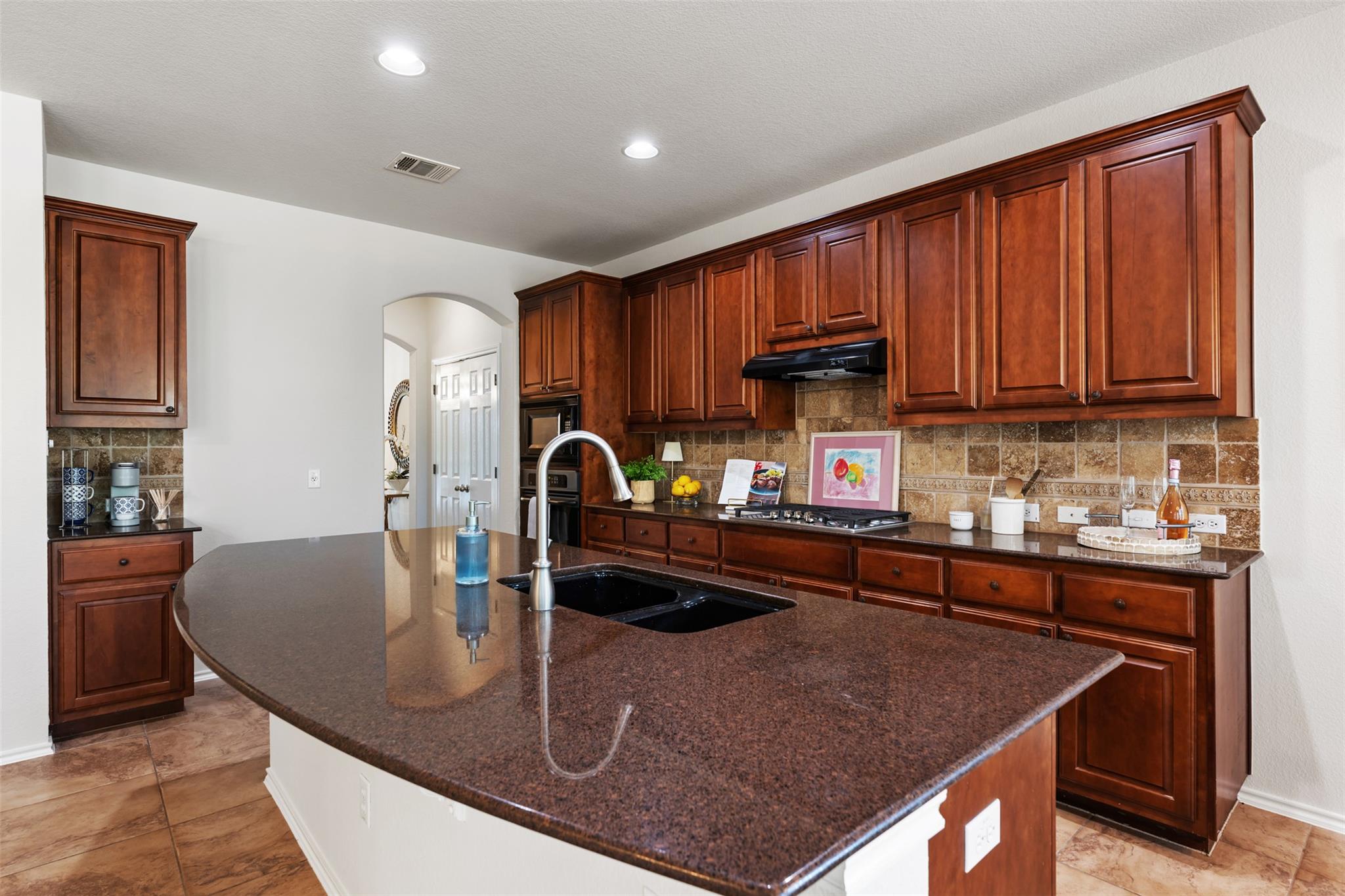 45 Cypress Knee Ln # 86, Lakeway, TX 78734