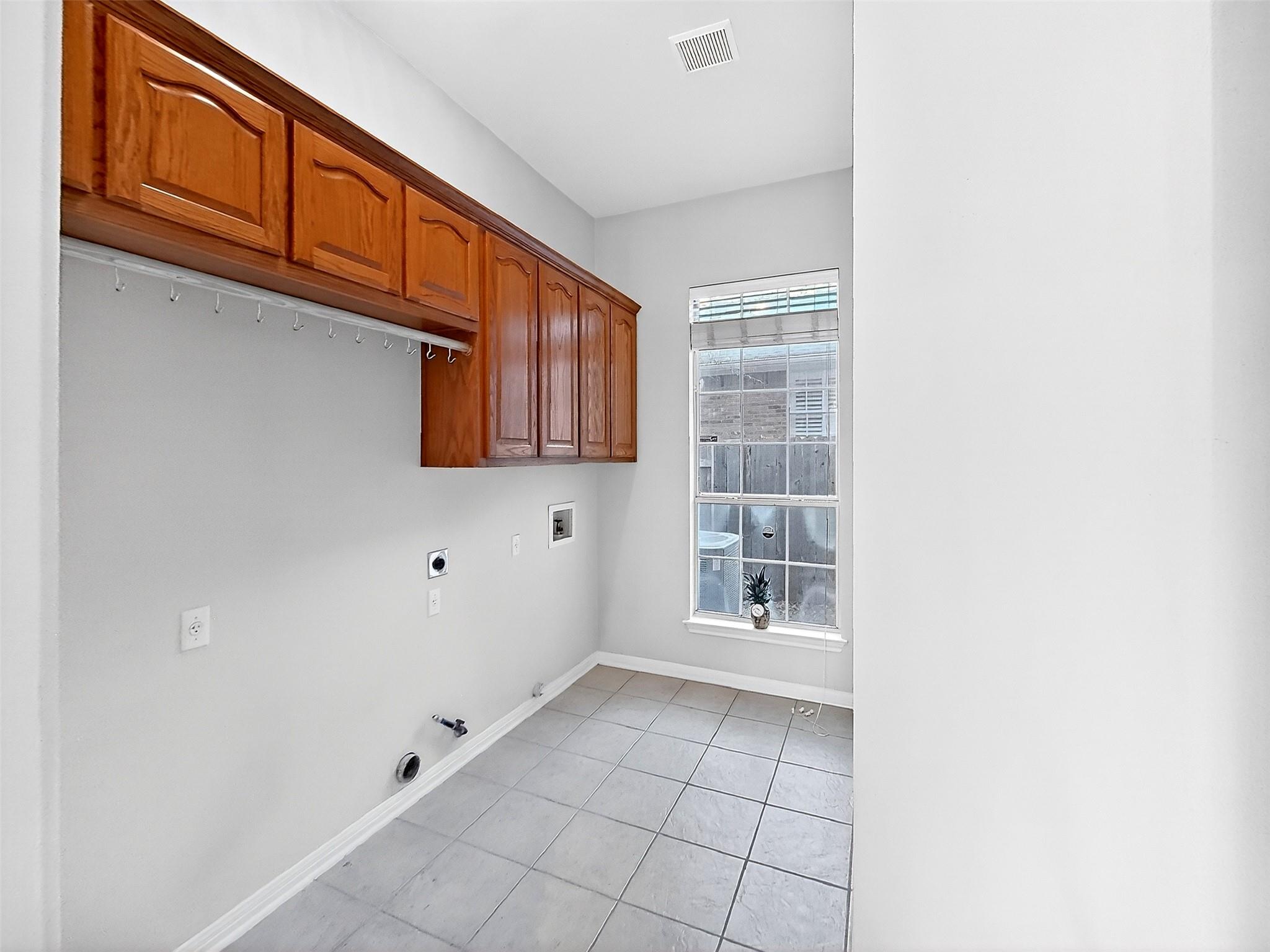 11020 Deep Brook Dr, Austin, TX 78726