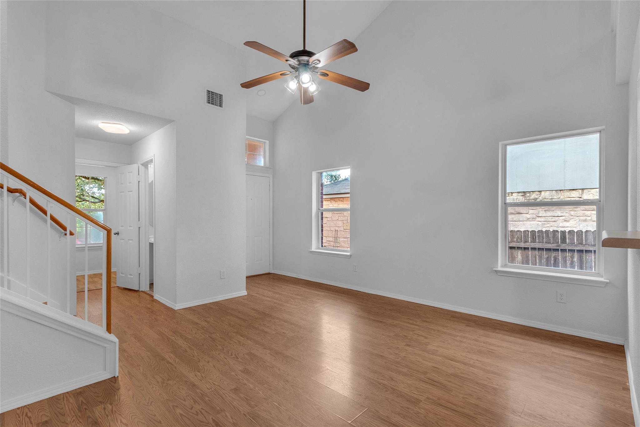 1012 Traci Michelle Dr, Pflugerville, TX 78660