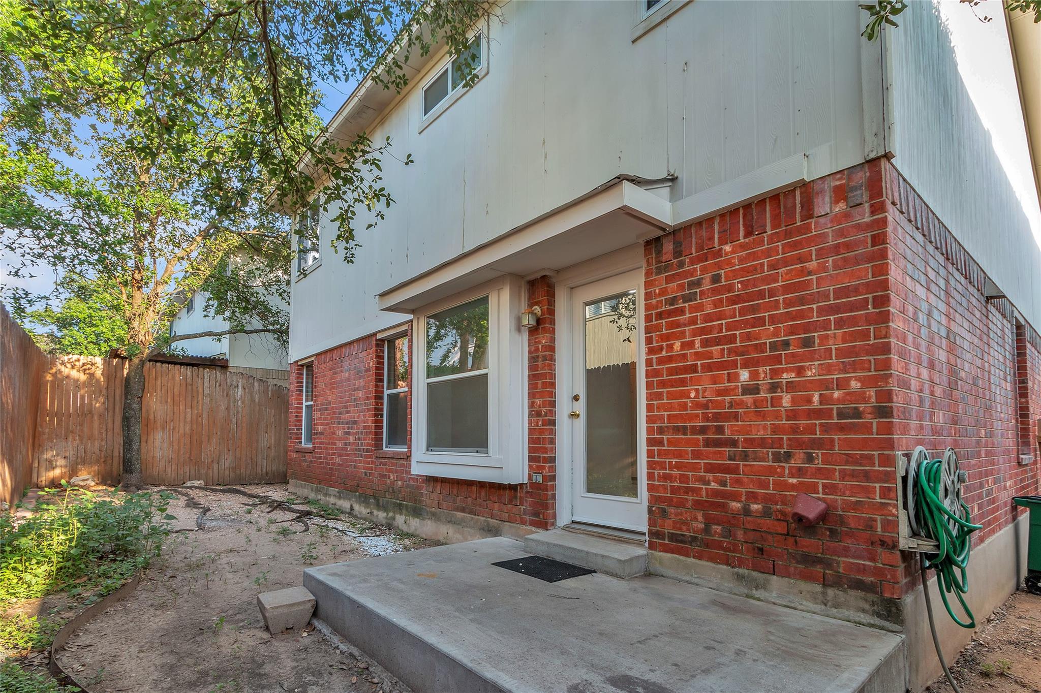 1012 Traci Michelle Dr, Pflugerville, TX 78660