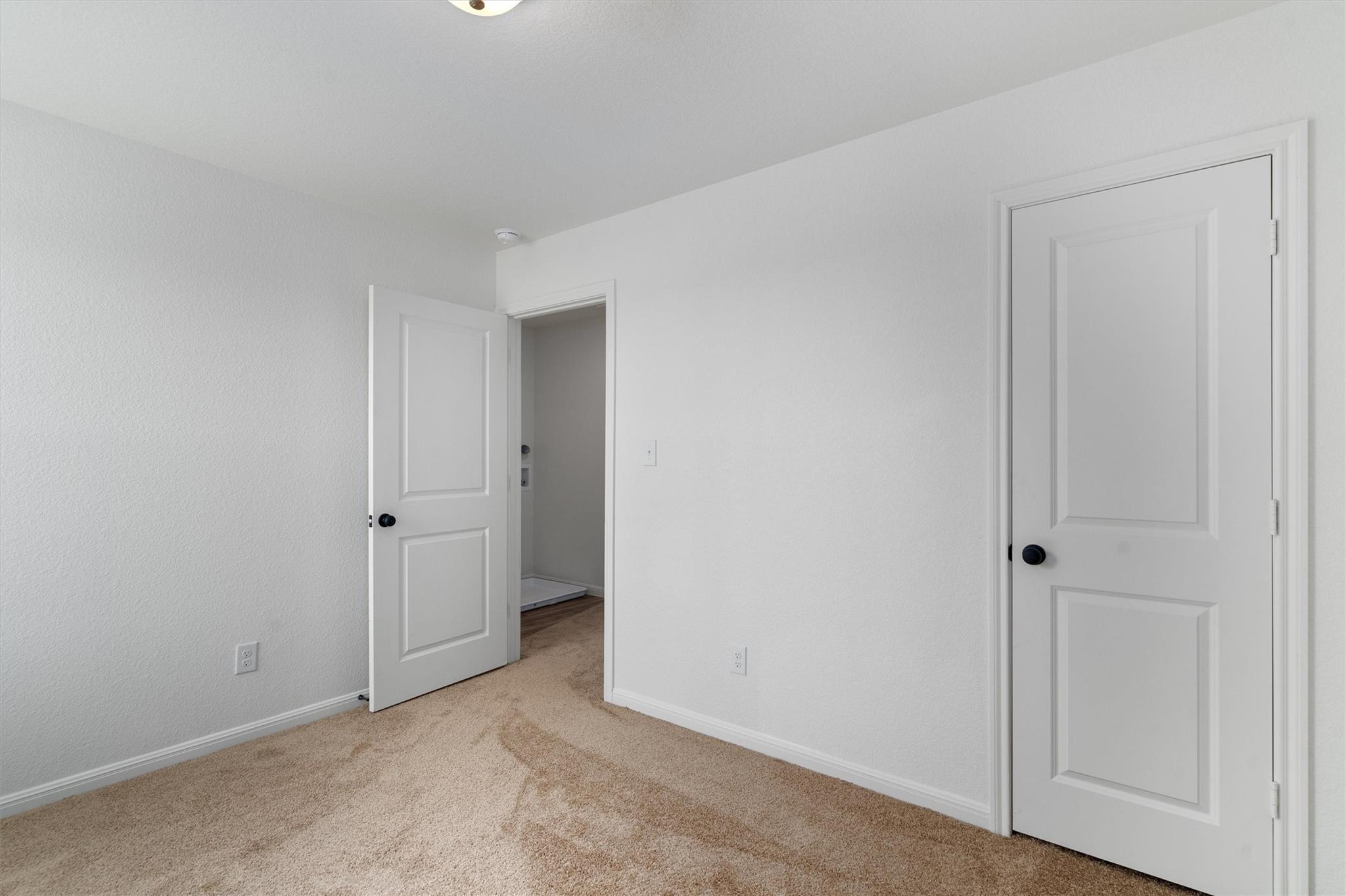 2002 2nd St # 402, Taylor, TX 76574