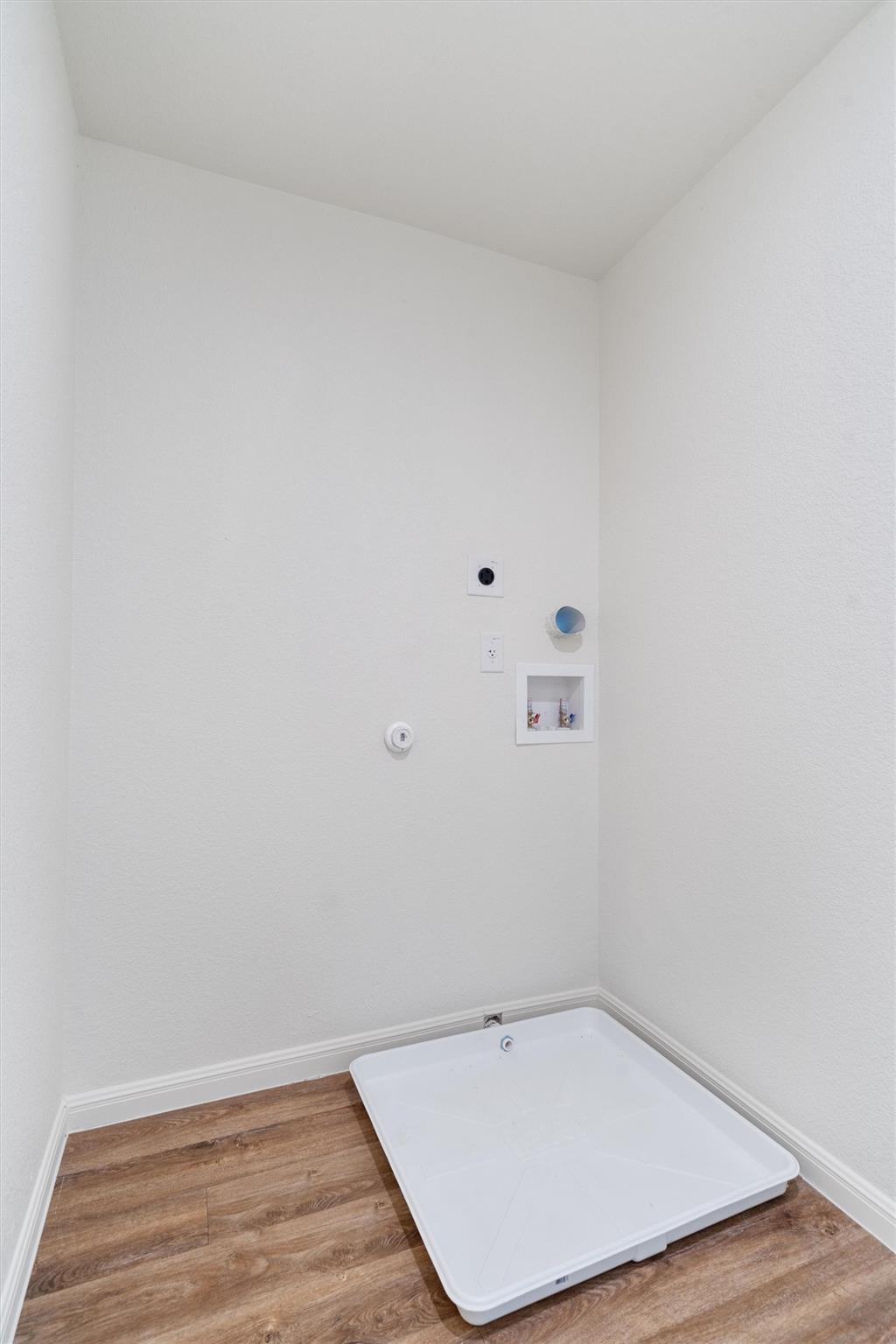 2002 2nd St # 402, Taylor, TX 76574