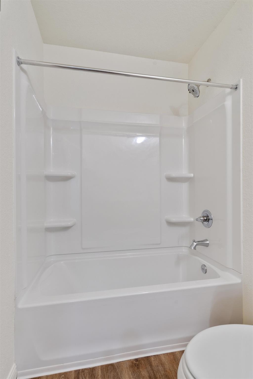 2002 2nd St # 402, Taylor, TX 76574