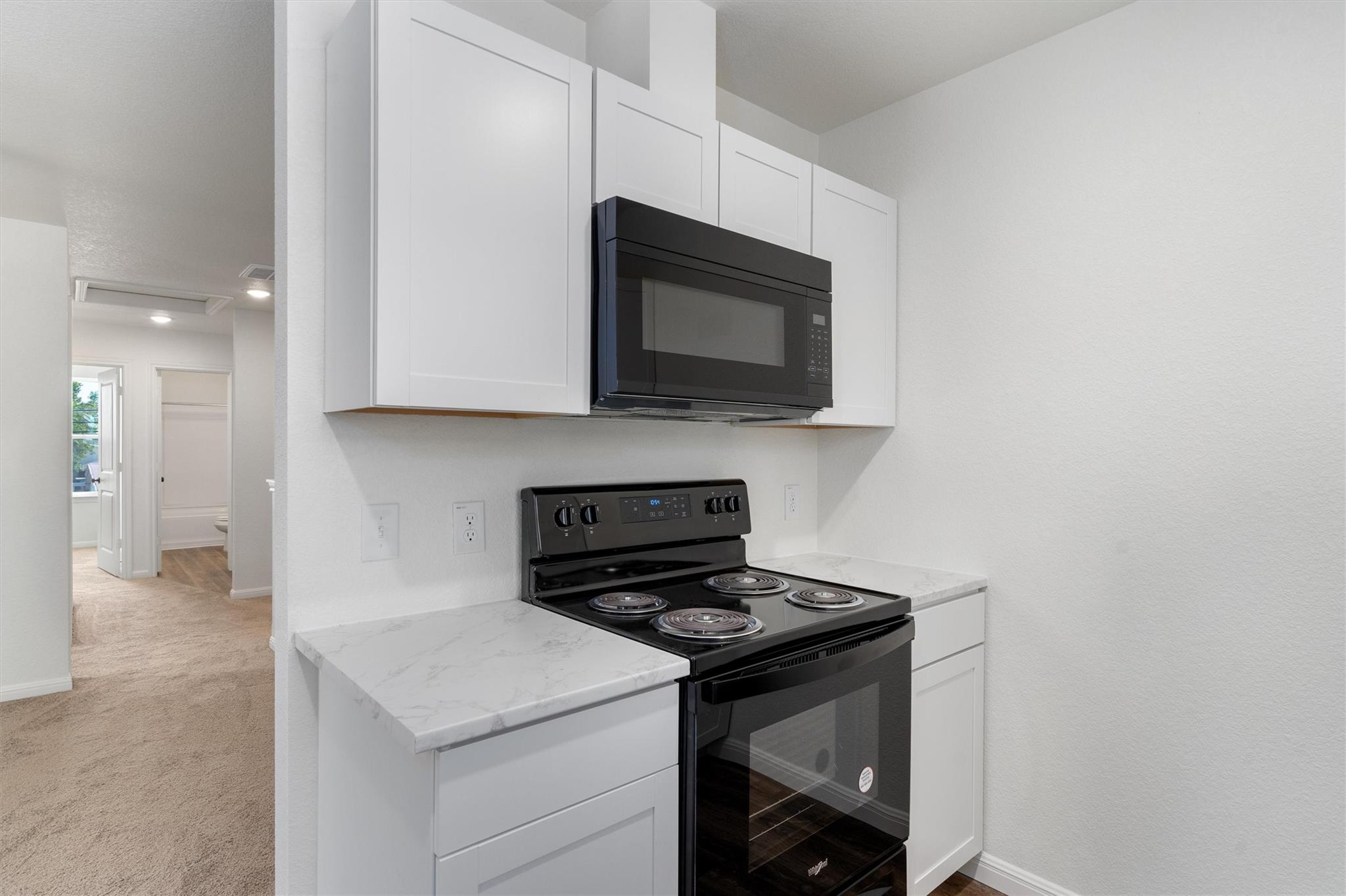 2002 2nd St # 402, Taylor, TX 76574